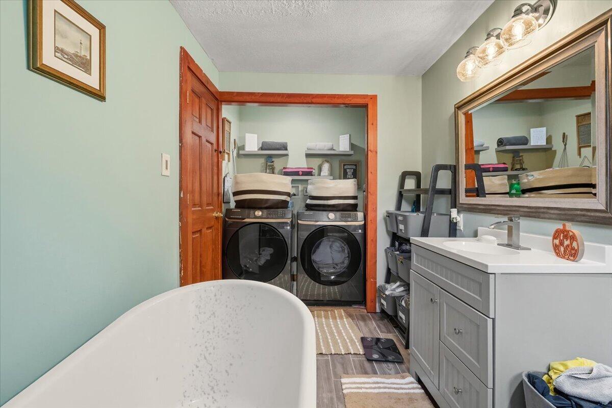 1712 Township Road 25