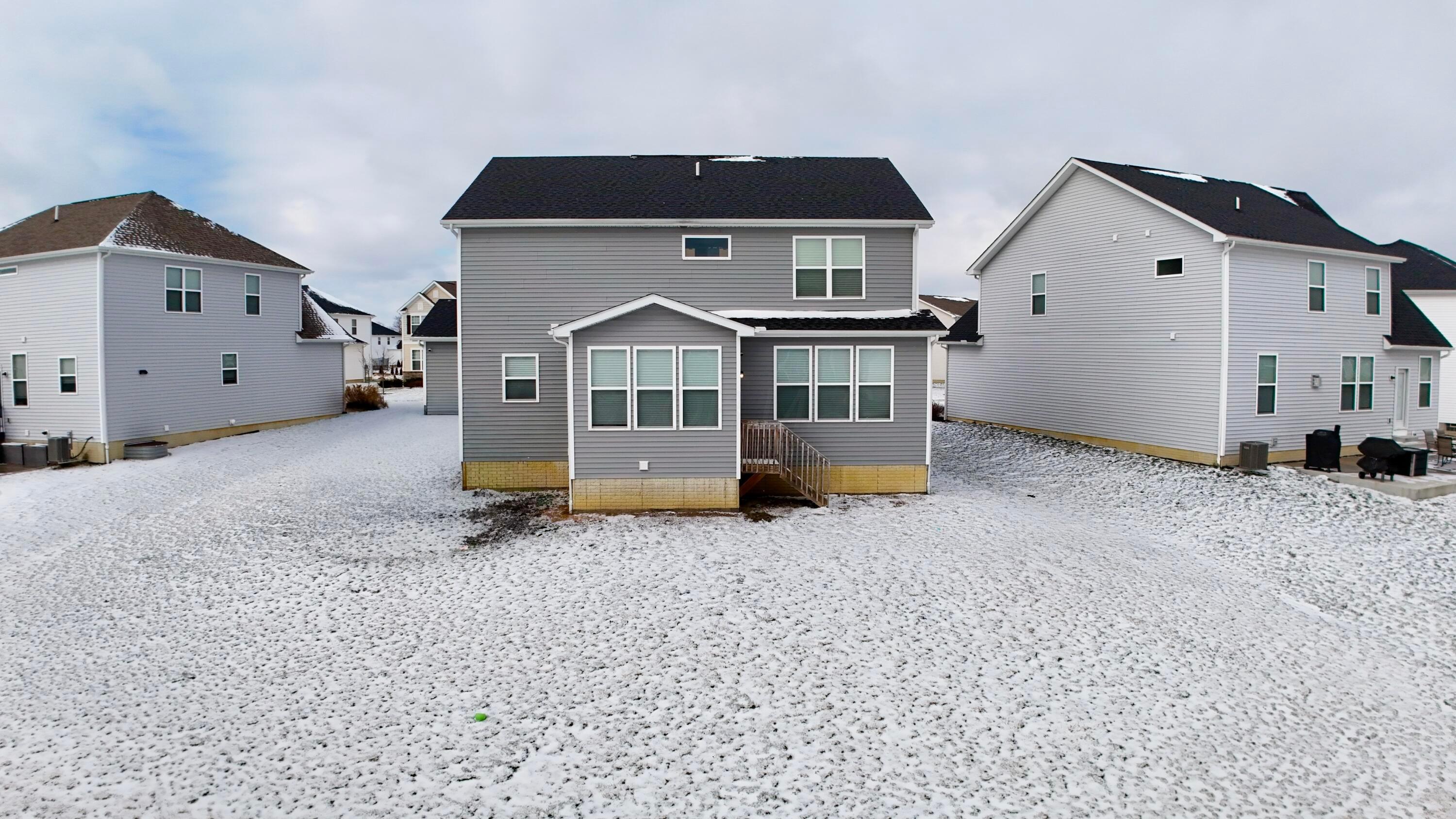 211 Leather Leaf Circle