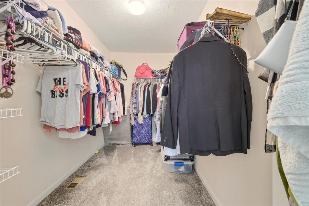 211 Leather Leaf Circle