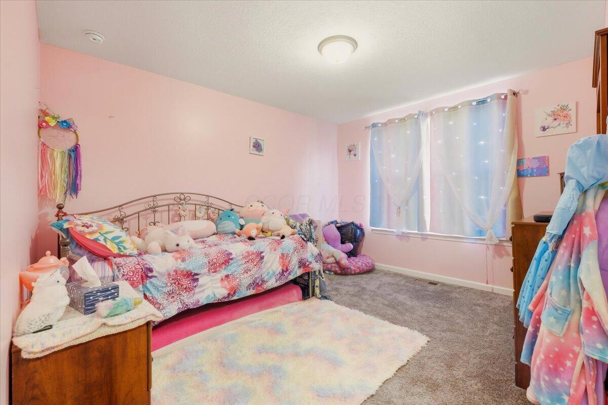 211 Leather Leaf Circle