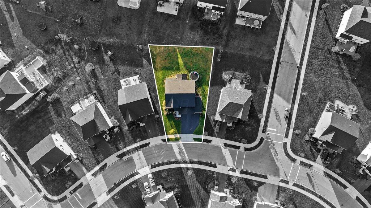 211 Leather Leaf Circle