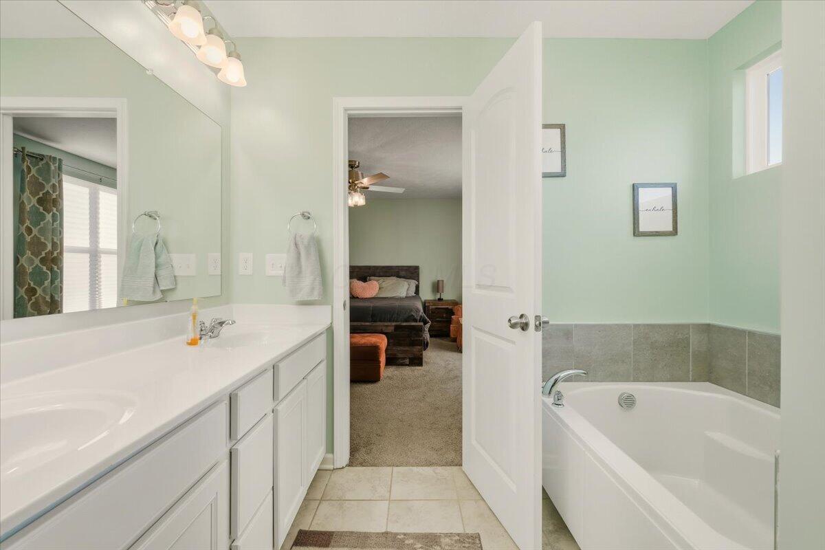 211 Leather Leaf Circle