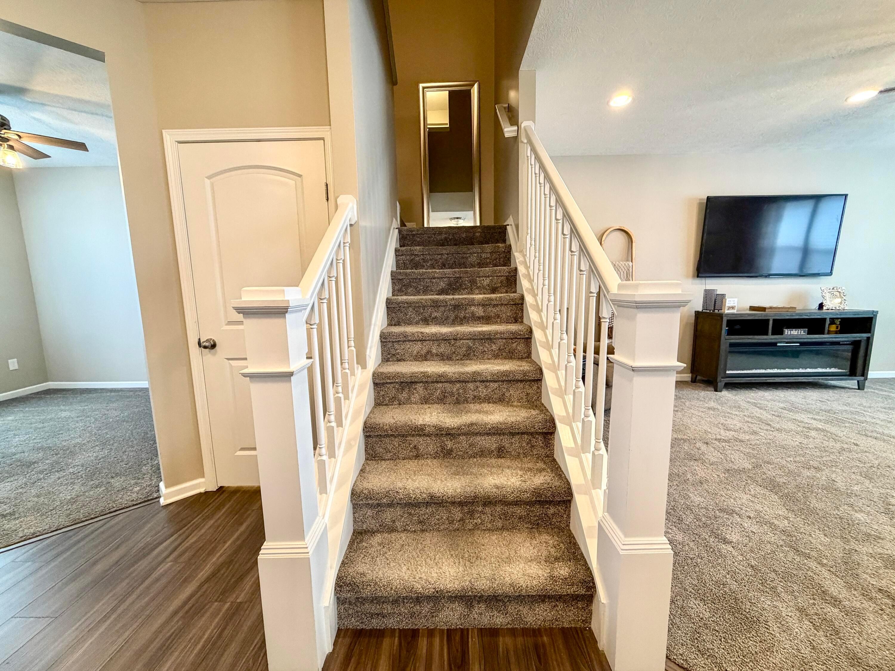 211 Leather Leaf Circle