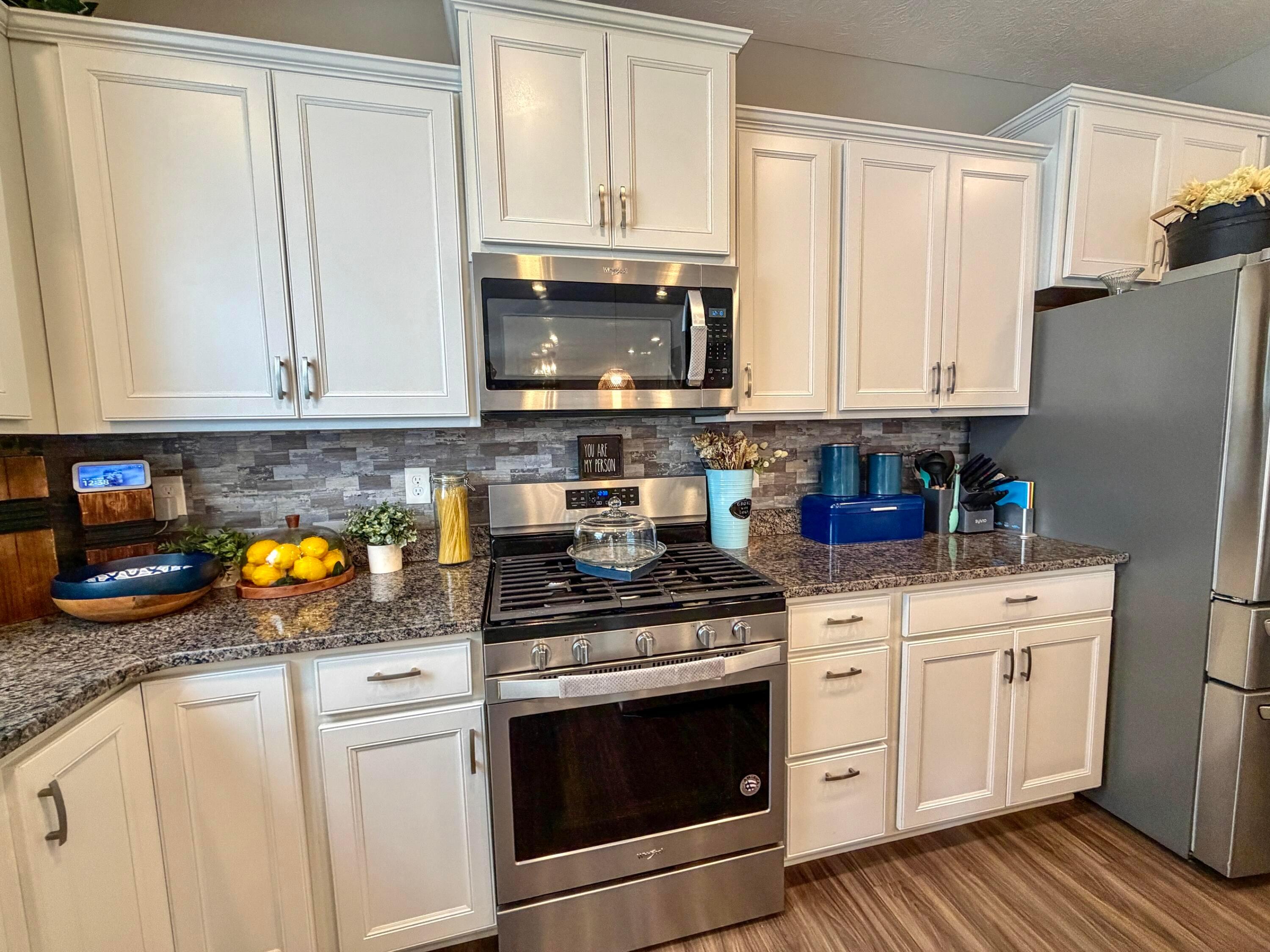 211 Leather Leaf Circle