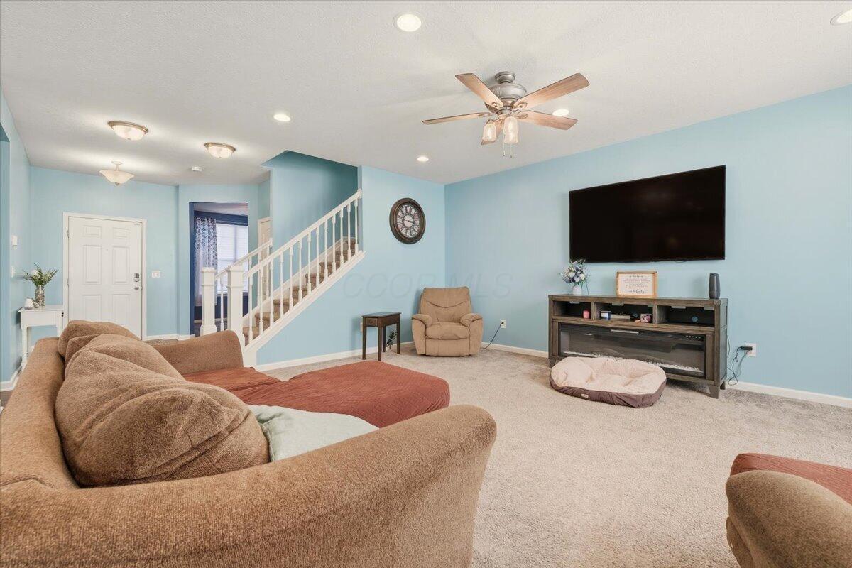 211 Leather Leaf Circle