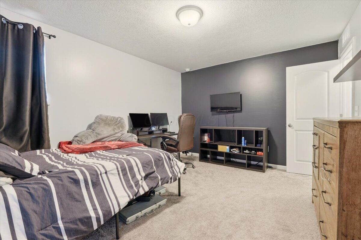 211 Leather Leaf Circle