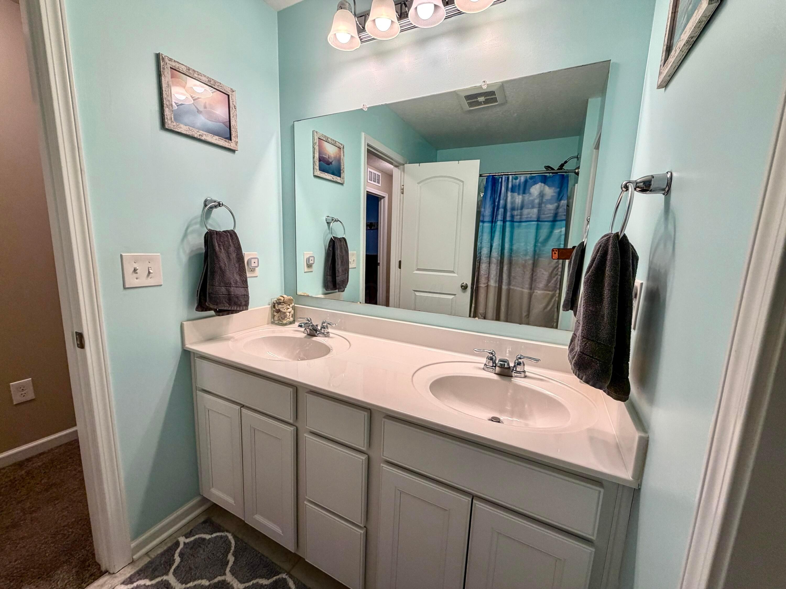 211 Leather Leaf Circle