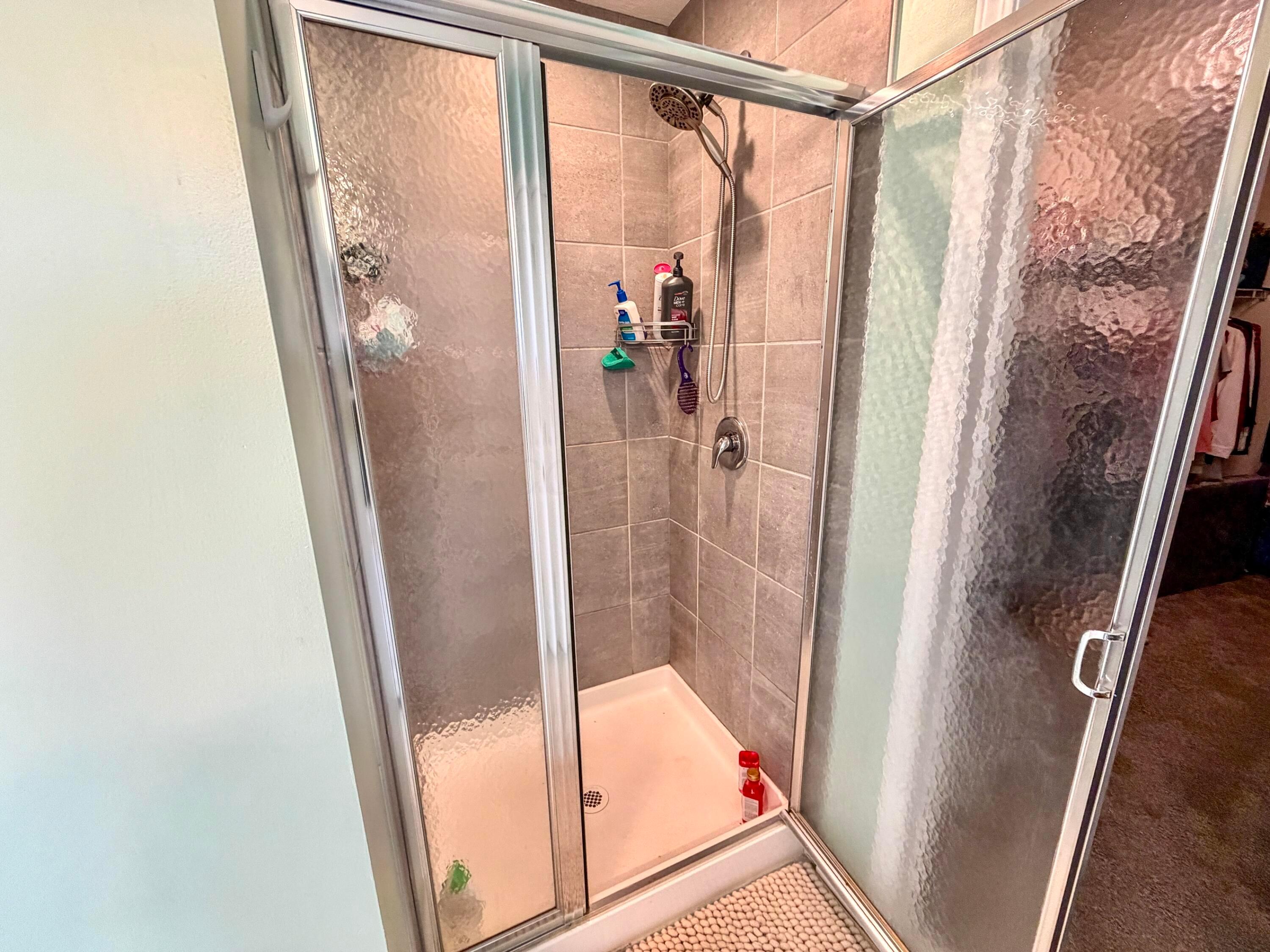 211 Leather Leaf Circle