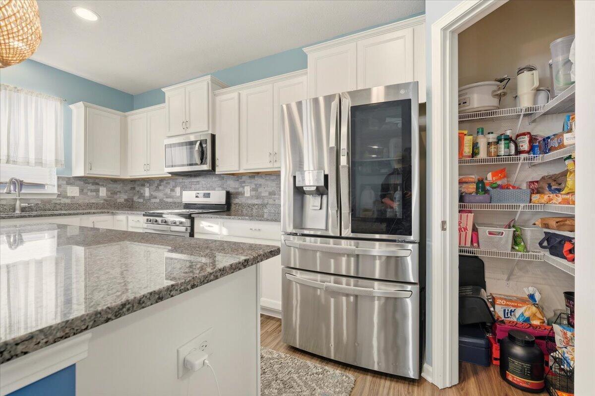 211 Leather Leaf Circle