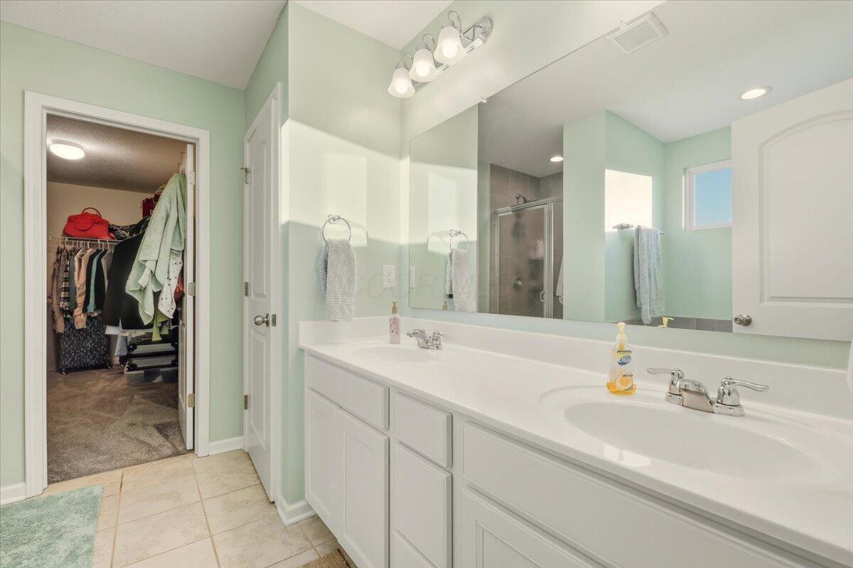 211 Leather Leaf Circle