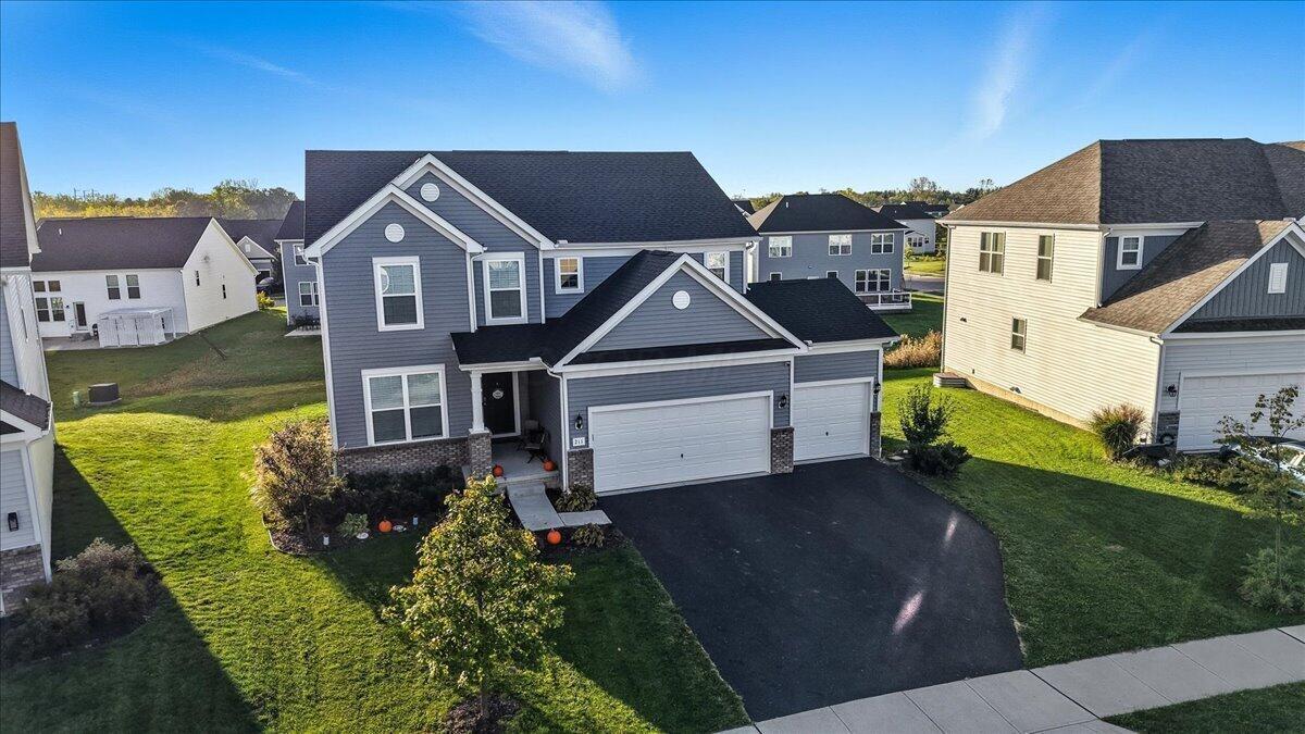 211 Leather Leaf Circle