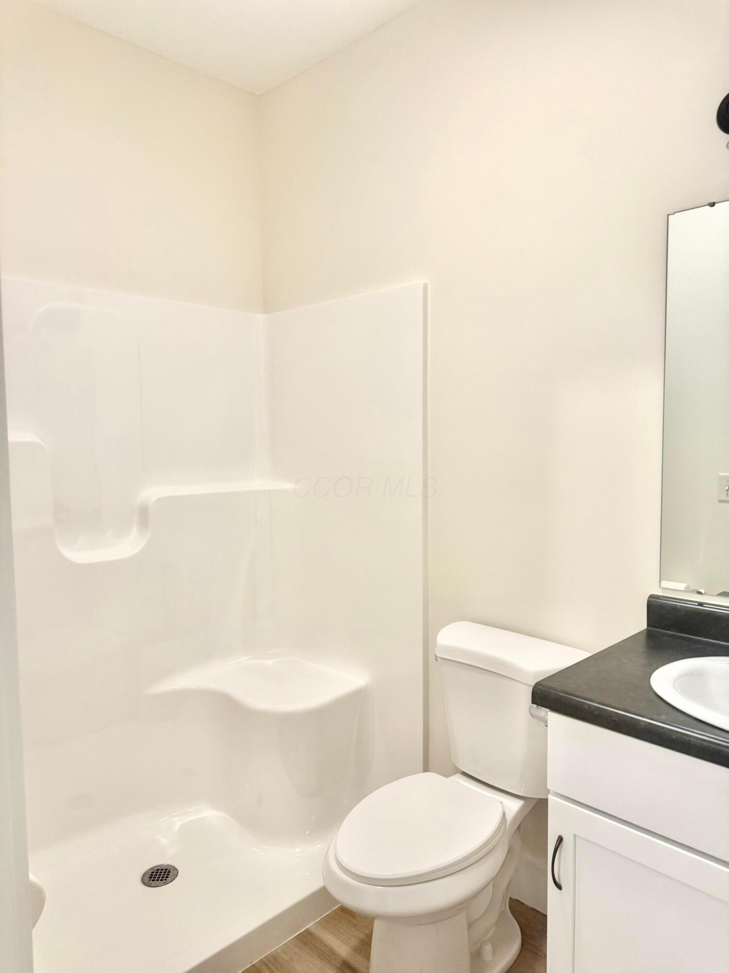 1598-1600 Spring Village Lane