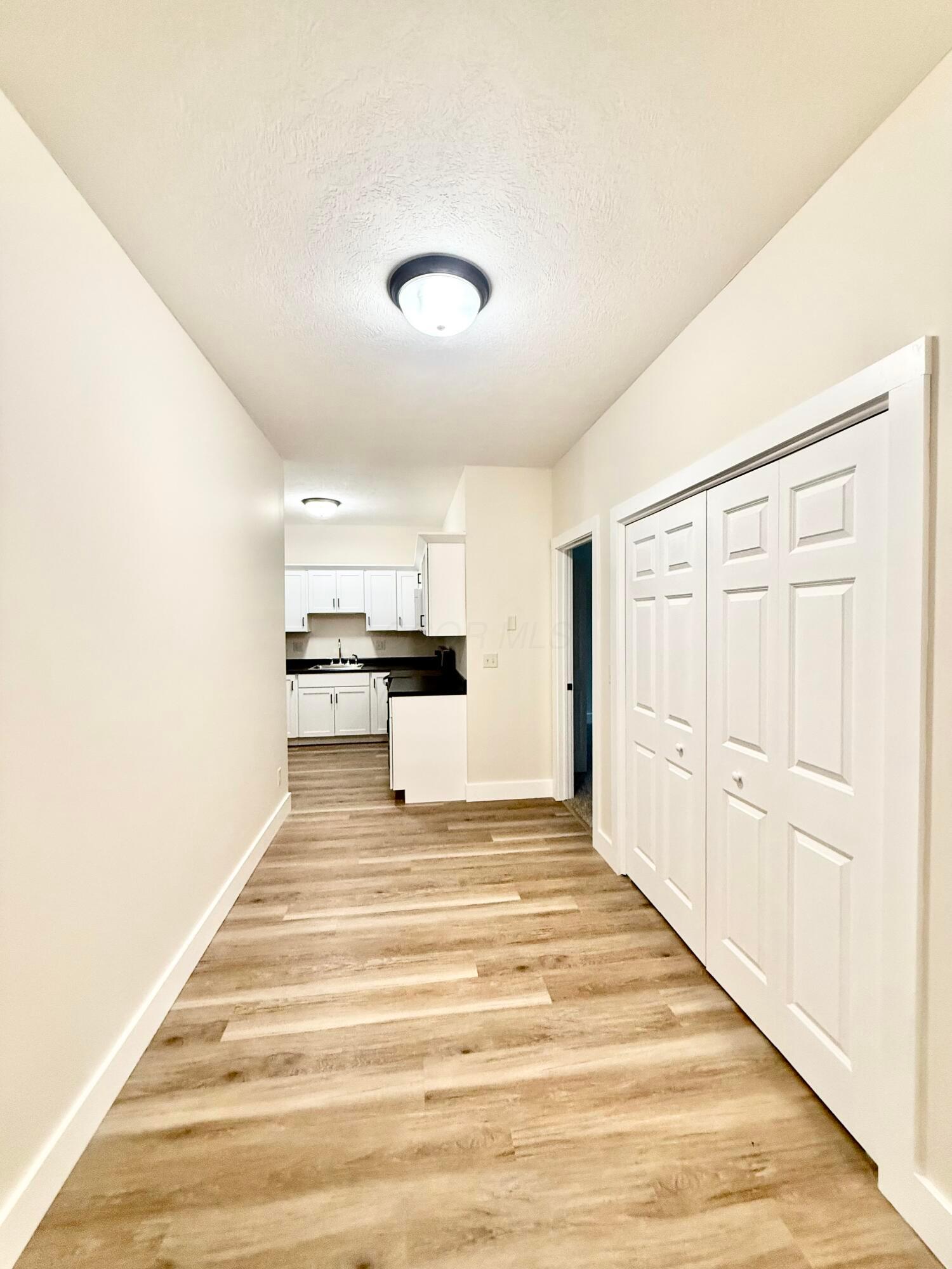 1598-1600 Spring Village Lane