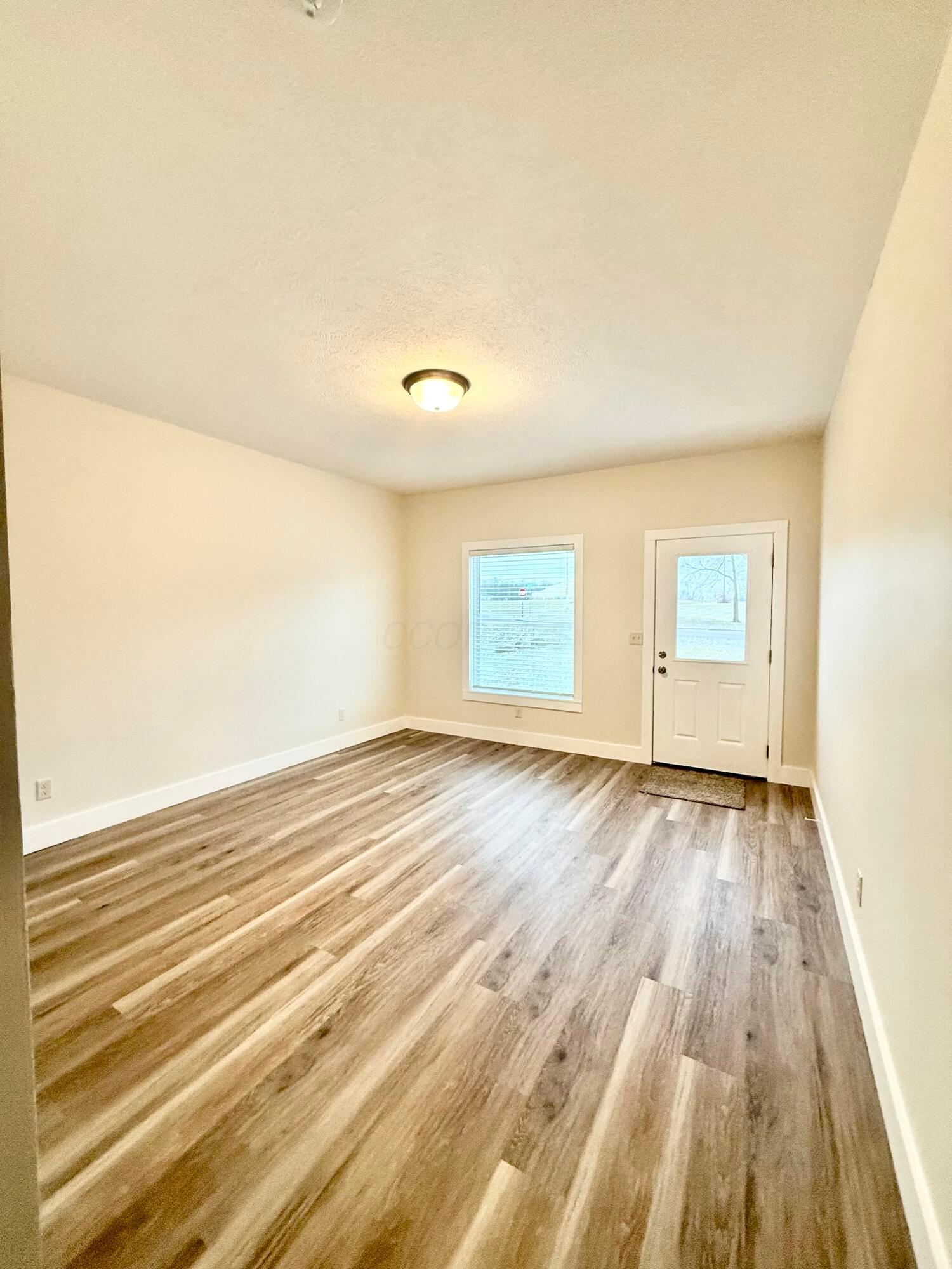 1598-1600 Spring Village Lane