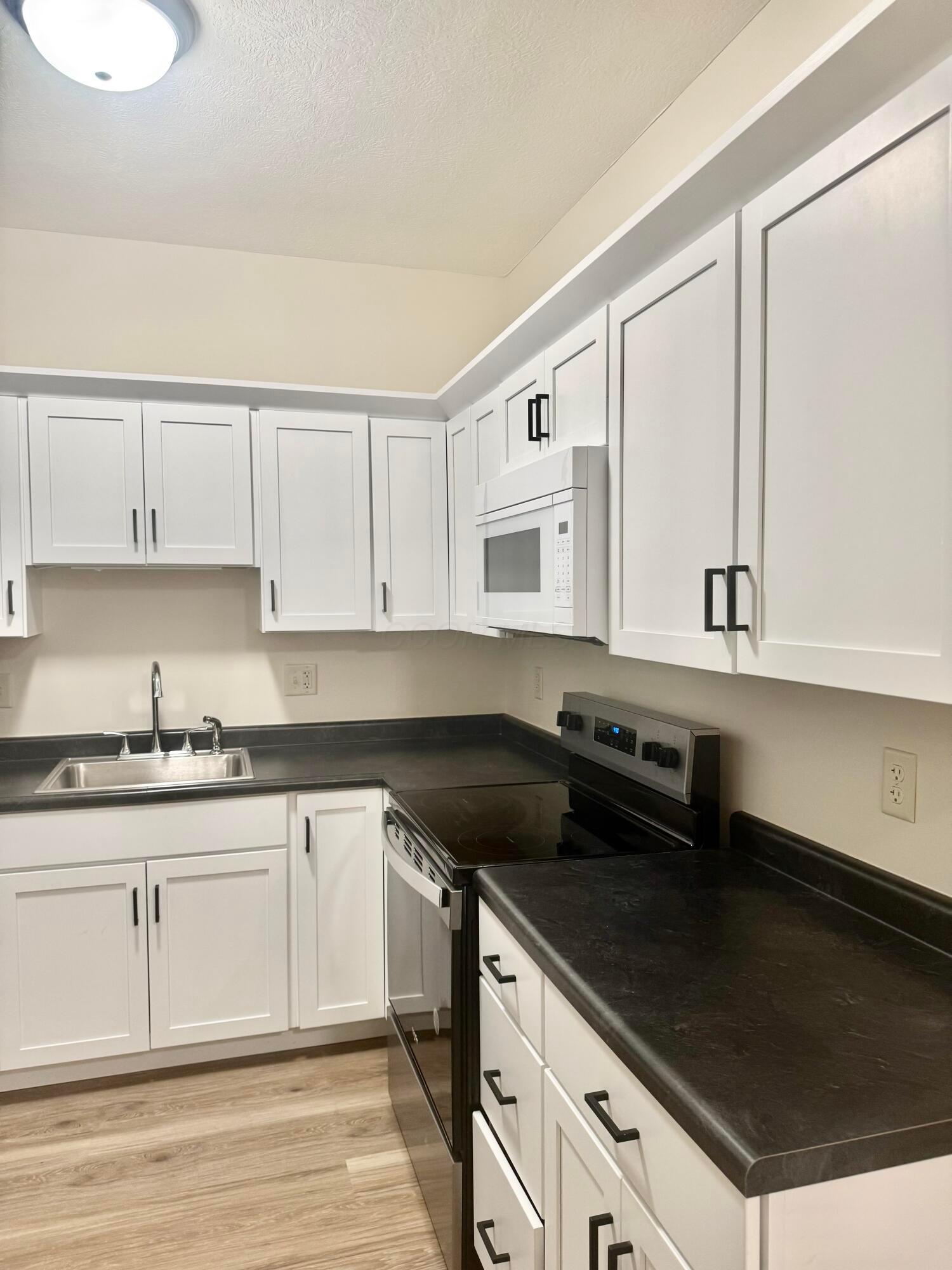 1600 Spring Village Lane