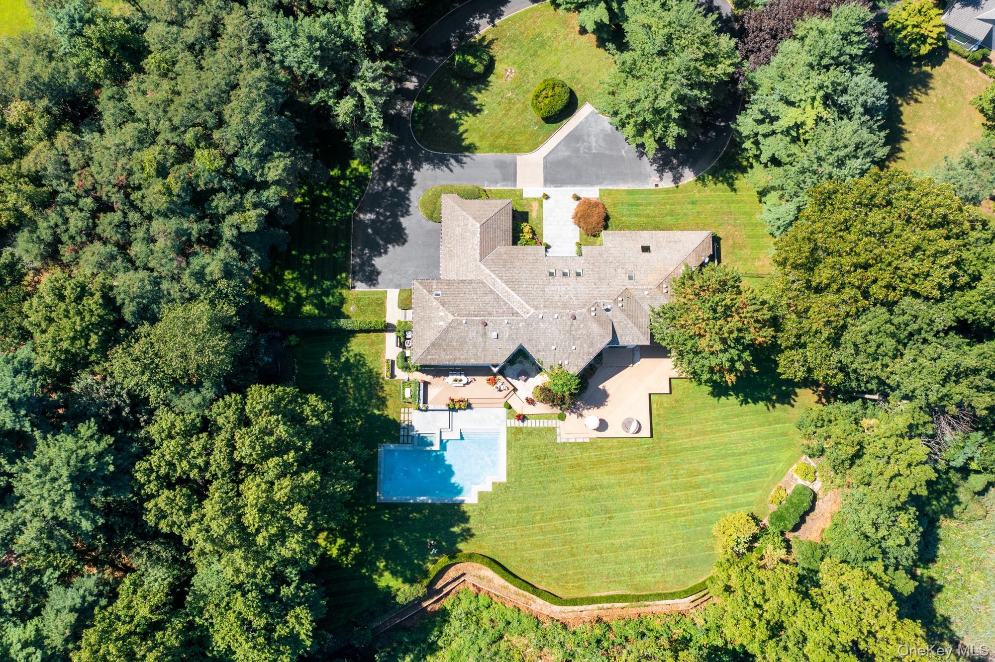 8 Mill Pond Lane
