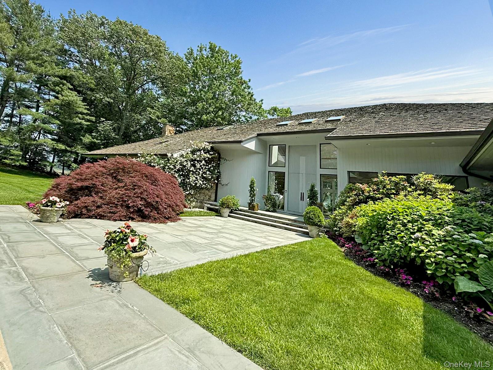 8 Mill Pond Lane