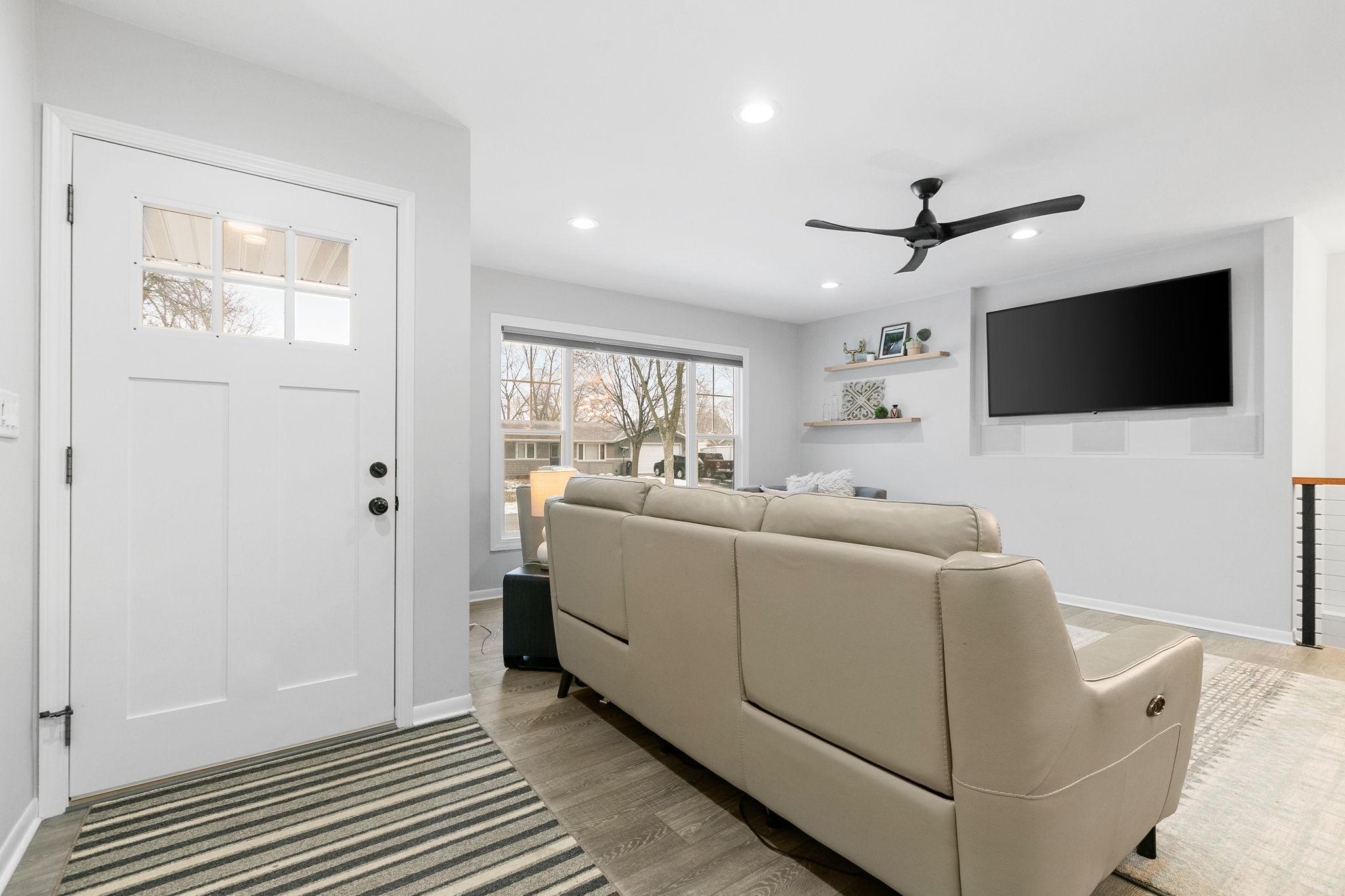 8405 Lower 208th Street W