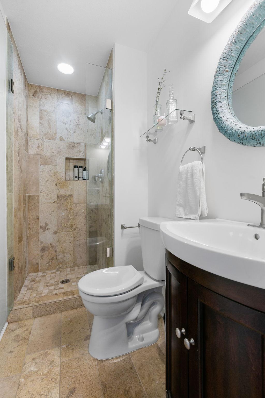 8405 Lower 208th Street W