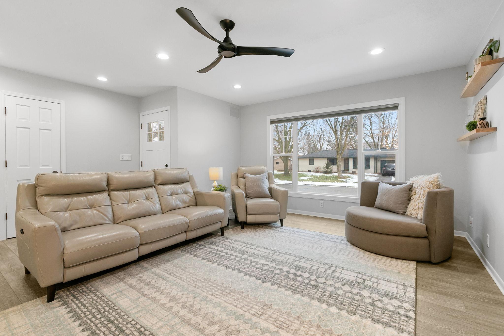 8405 Lower 208th Street W