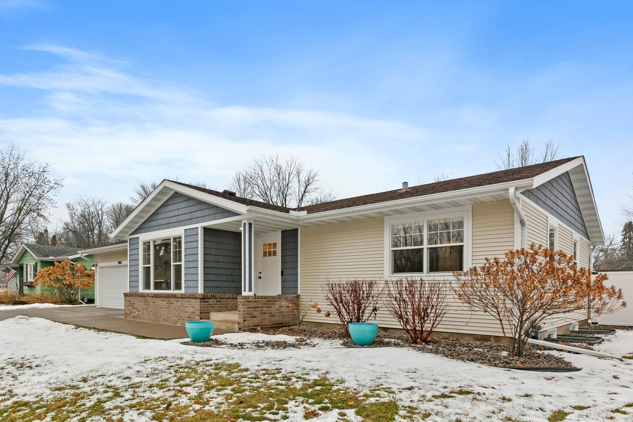 8405 Lower 208th Street W