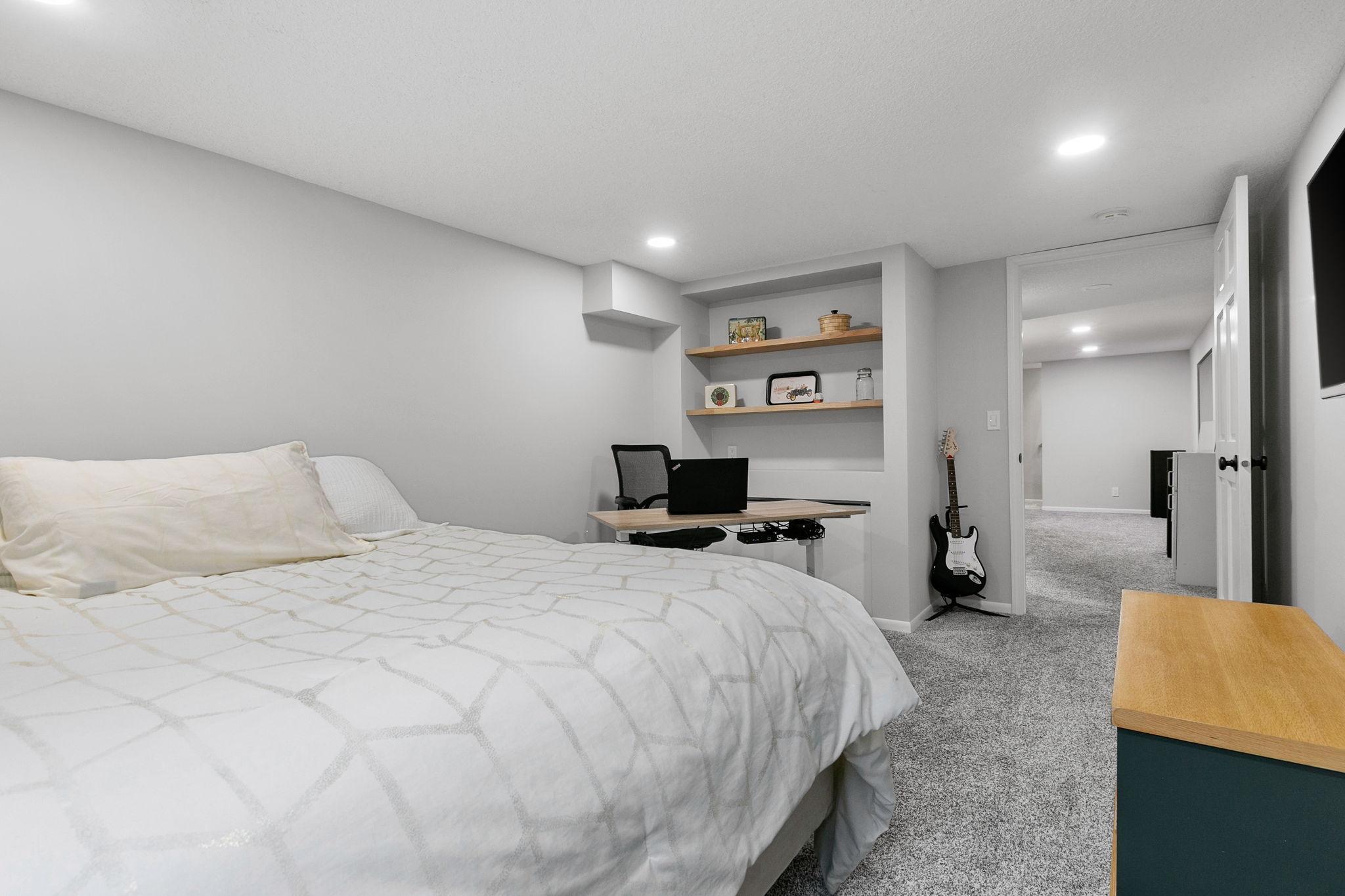 8405 Lower 208th Street W