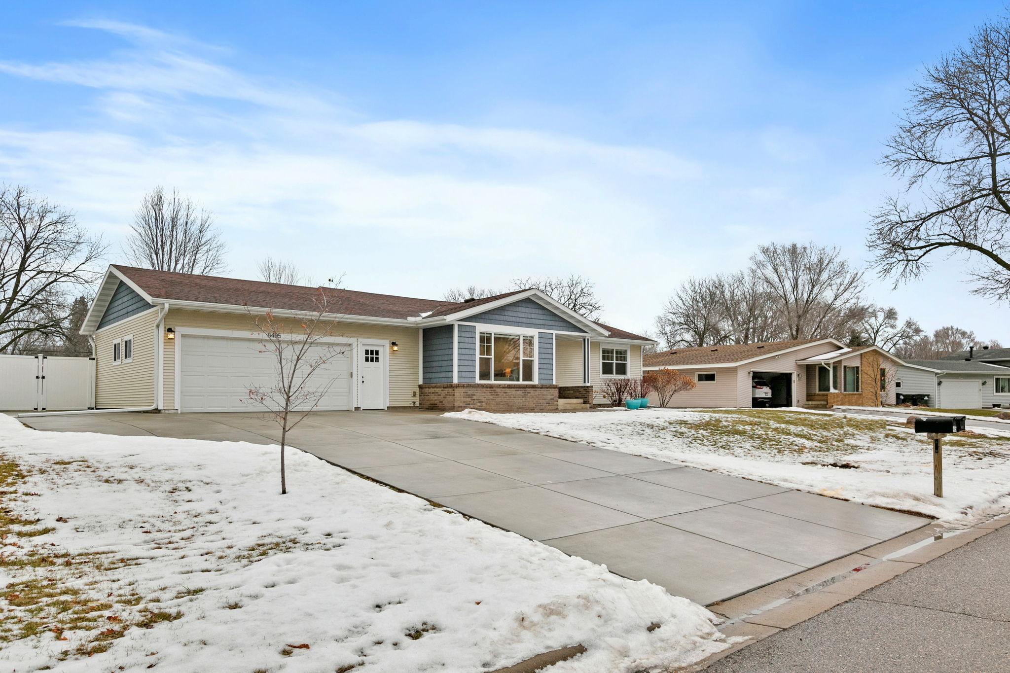 8405 Lower 208th Street W