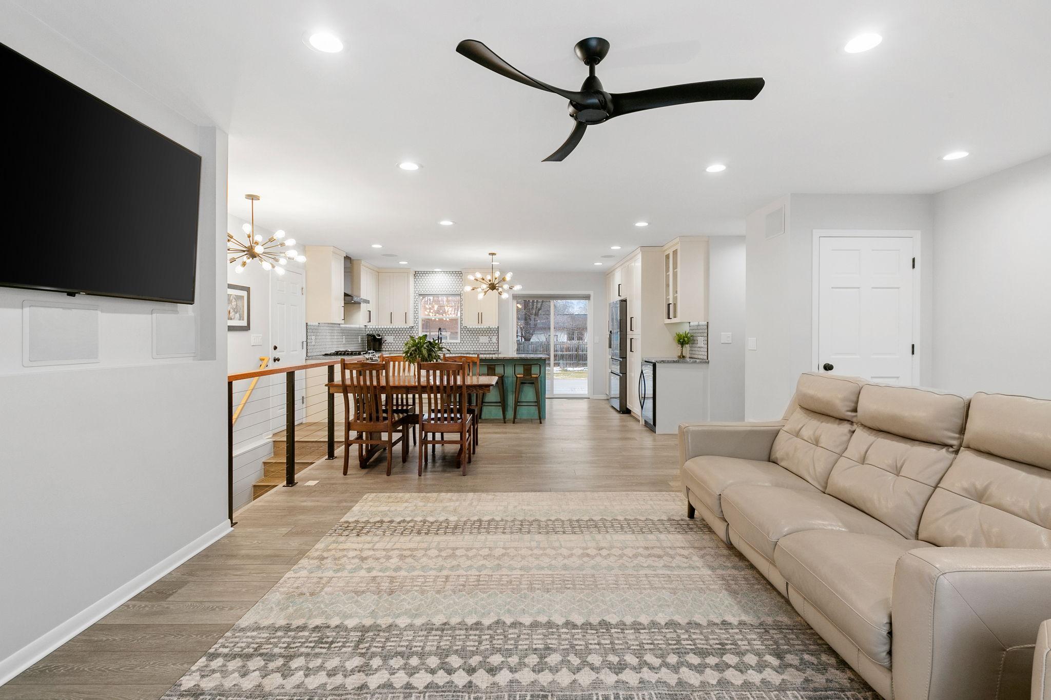 8405 Lower 208th Street W