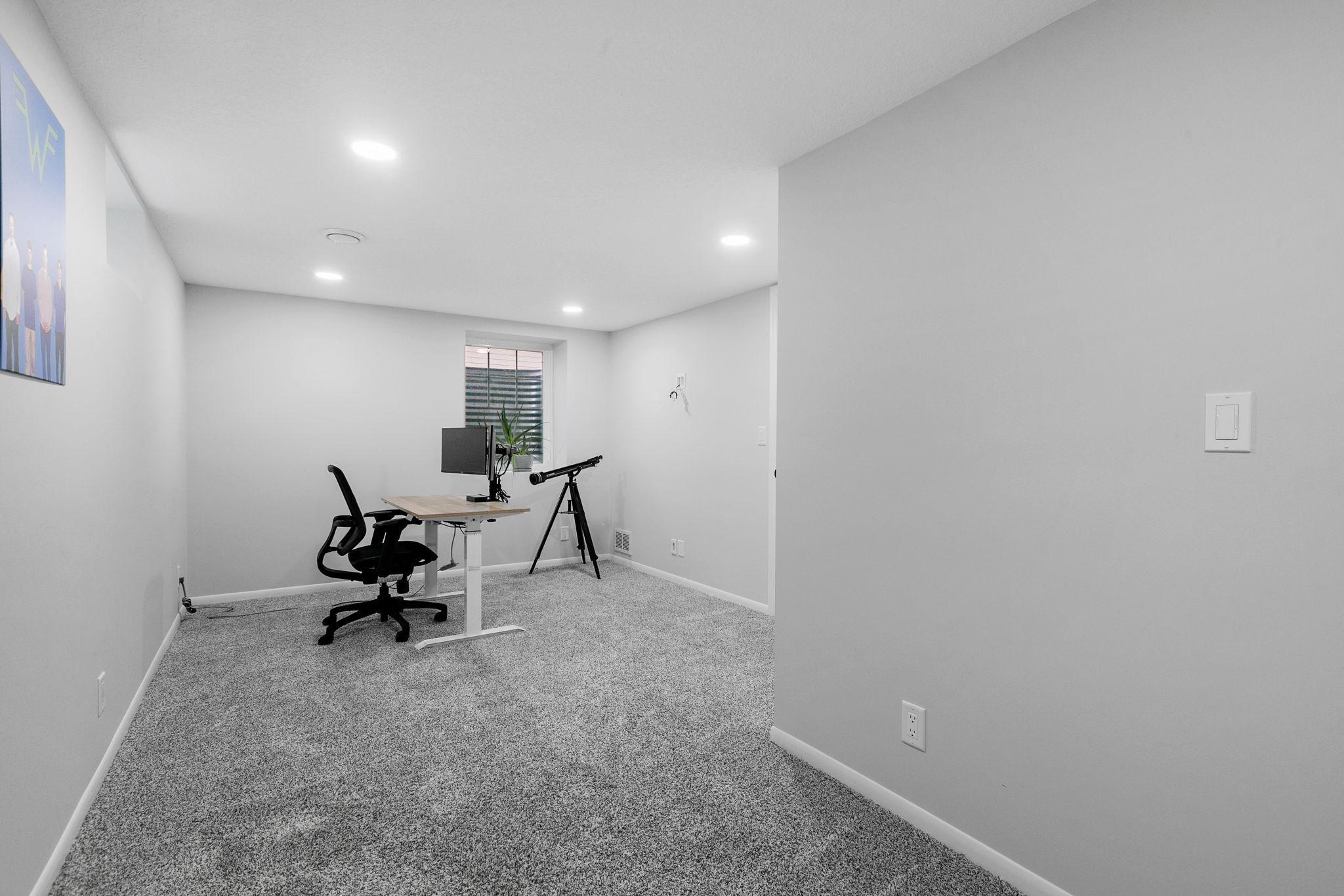 8405 Lower 208th Street W