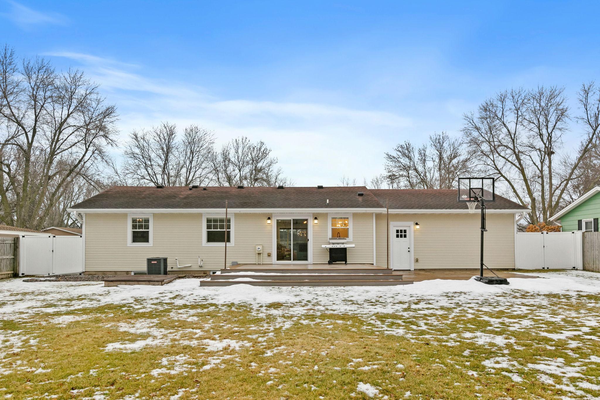 8405 Lower 208th Street W