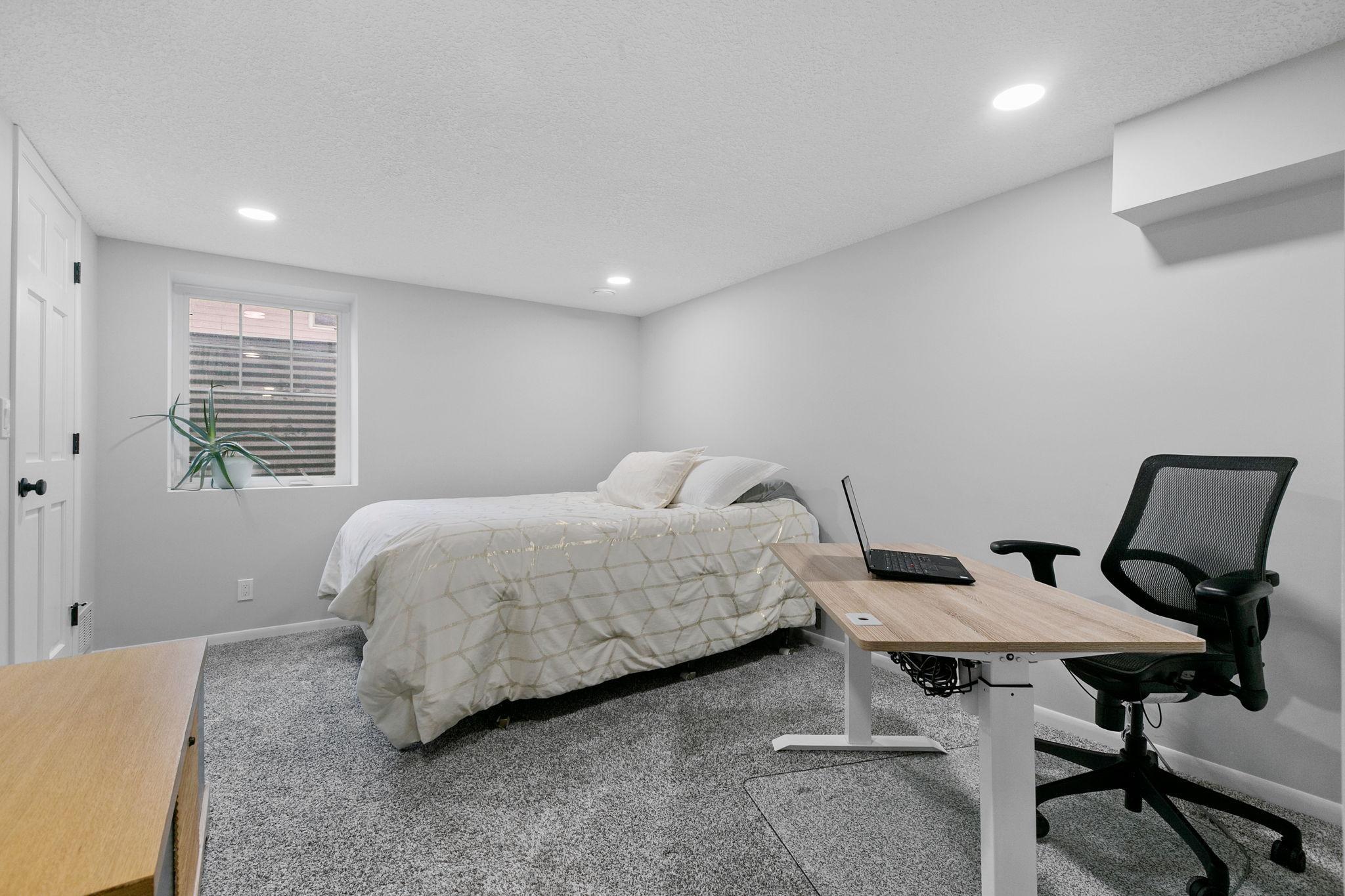 8405 Lower 208th Street W