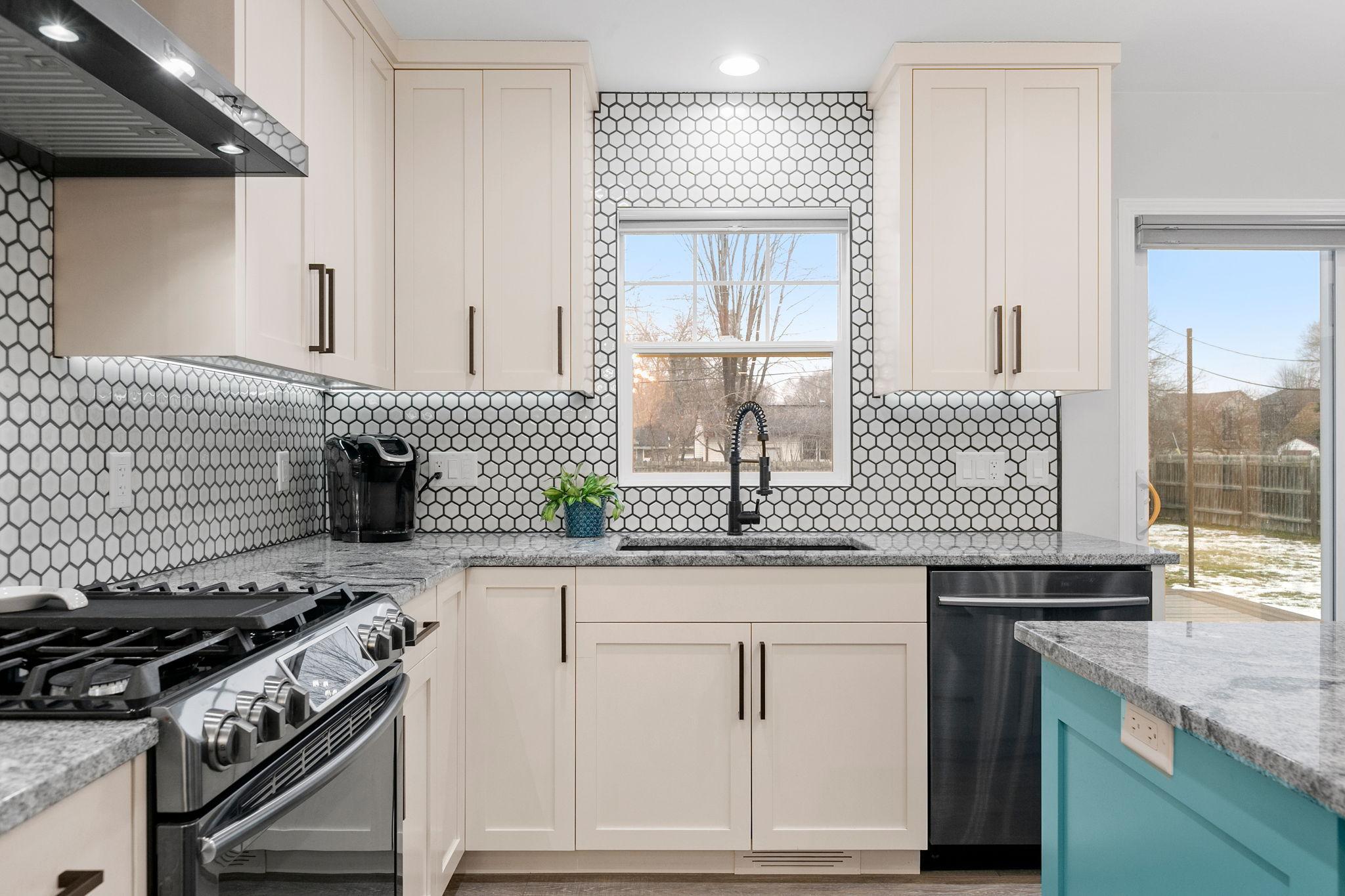 8405 Lower 208th Street W