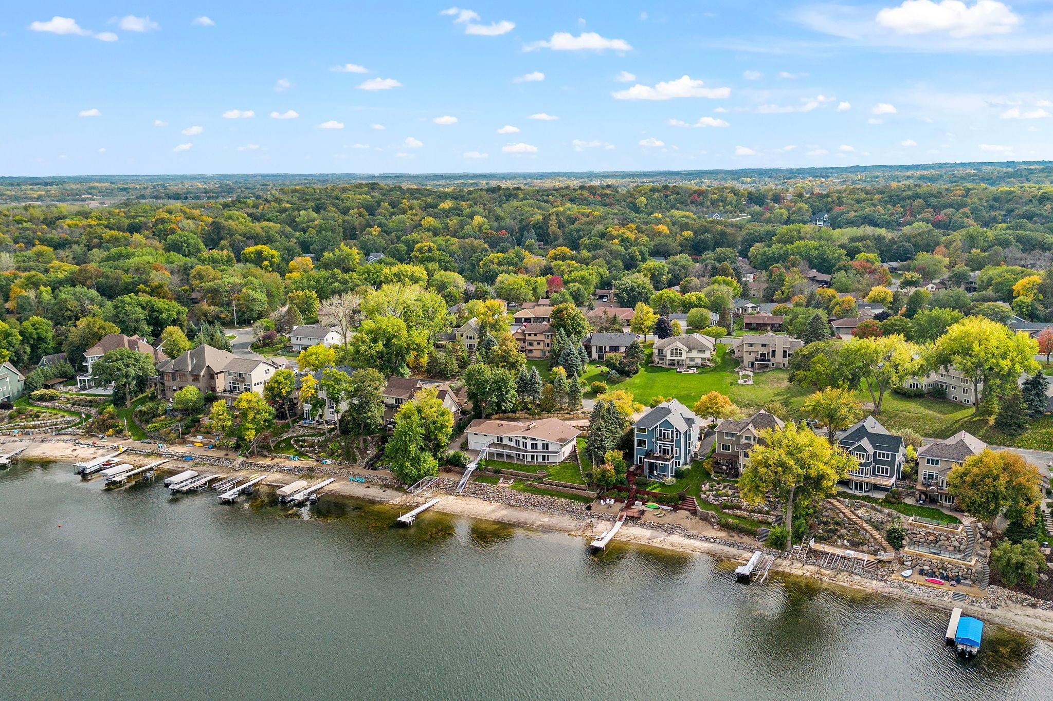 5650 Fairlawn Shores Trail SE