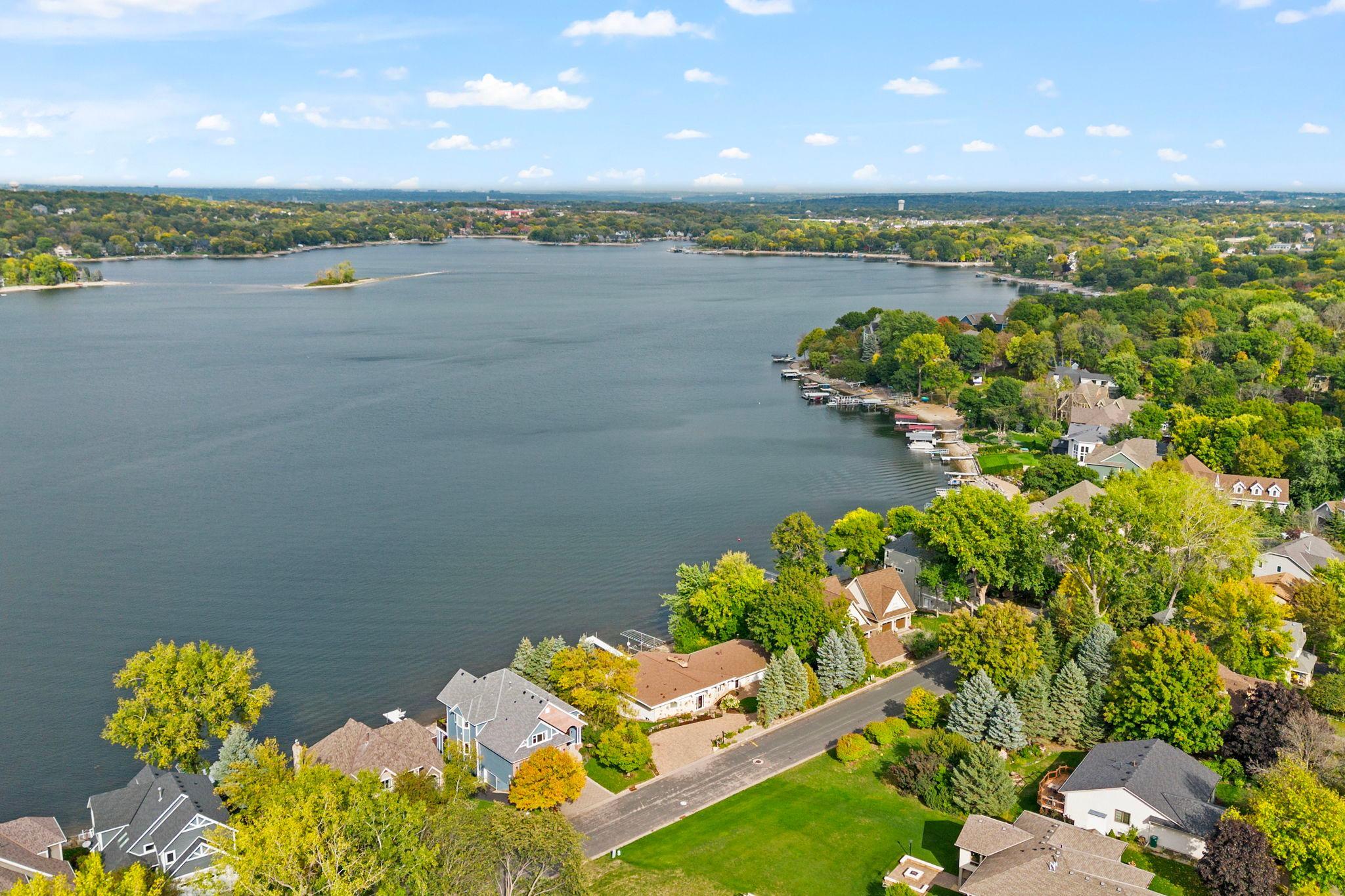 5650 Fairlawn Shores Trail SE