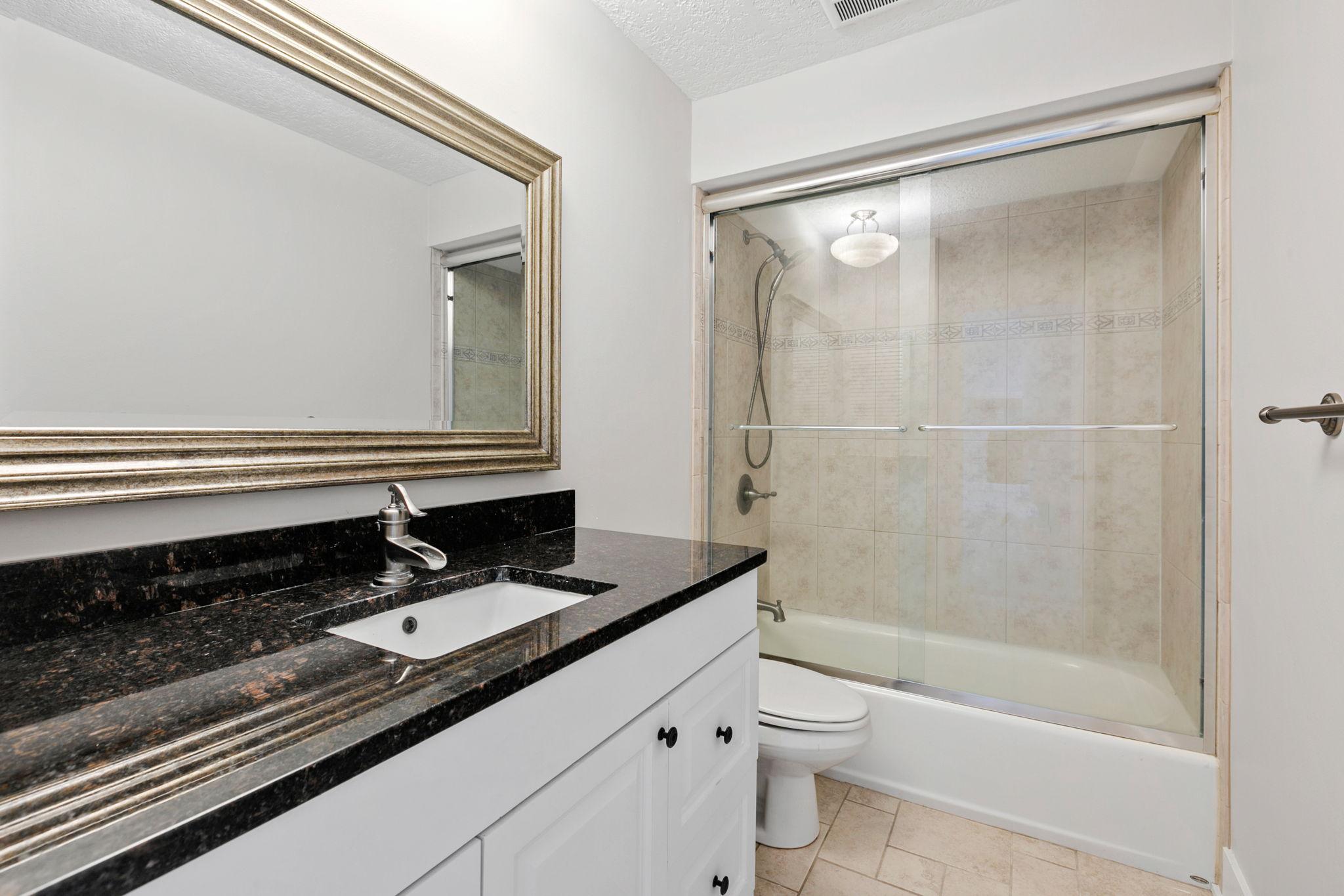 5650 Fairlawn Shores Trail SE