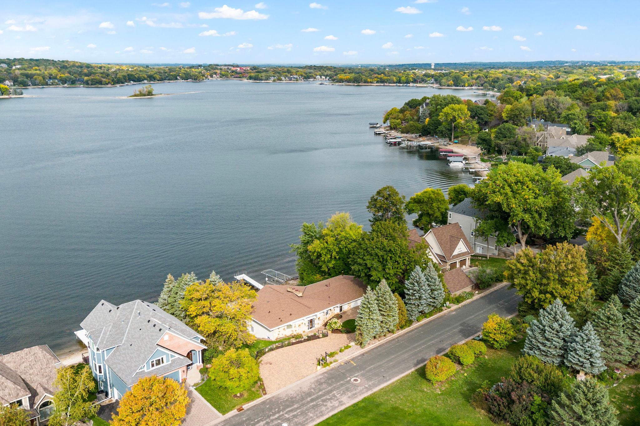 5650 Fairlawn Shores Trail SE