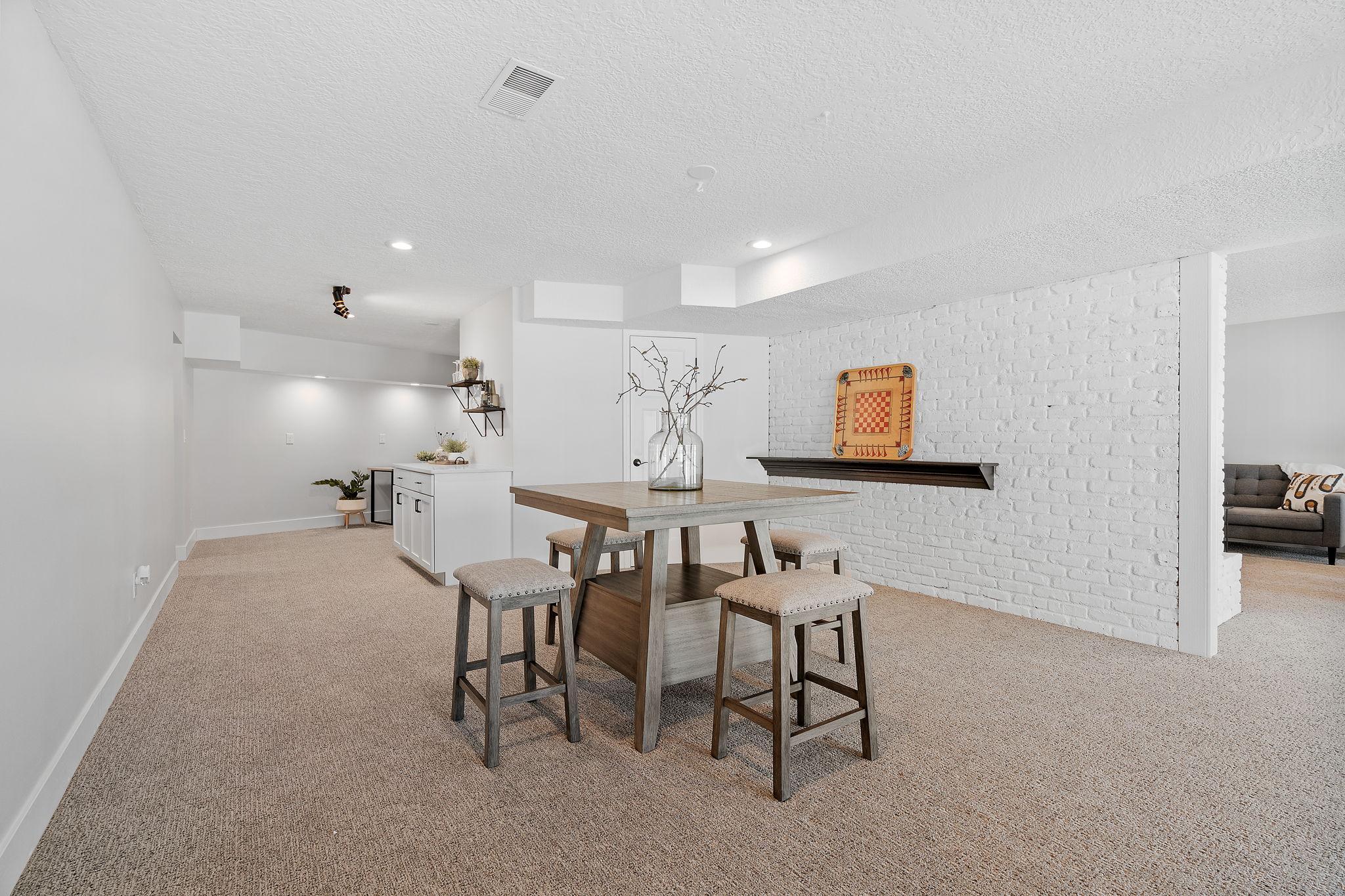 5650 Fairlawn Shores Trail SE