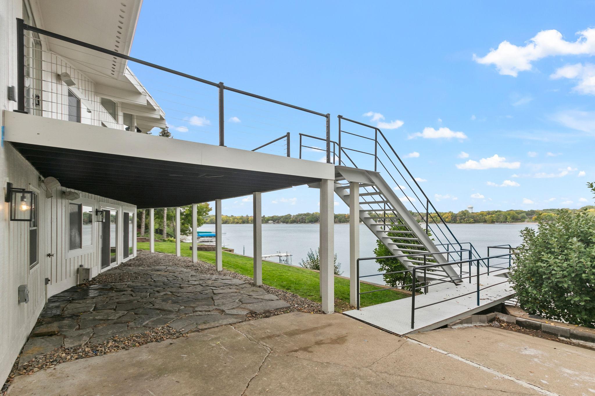 5650 Fairlawn Shores Trail SE