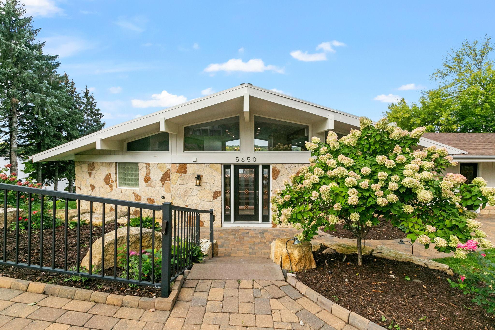 5650 Fairlawn Shores Trail SE