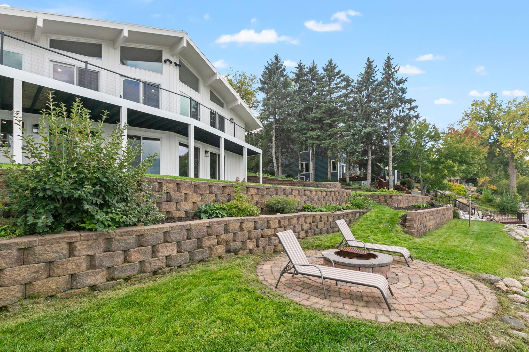 5650 Fairlawn Shores Trail SE