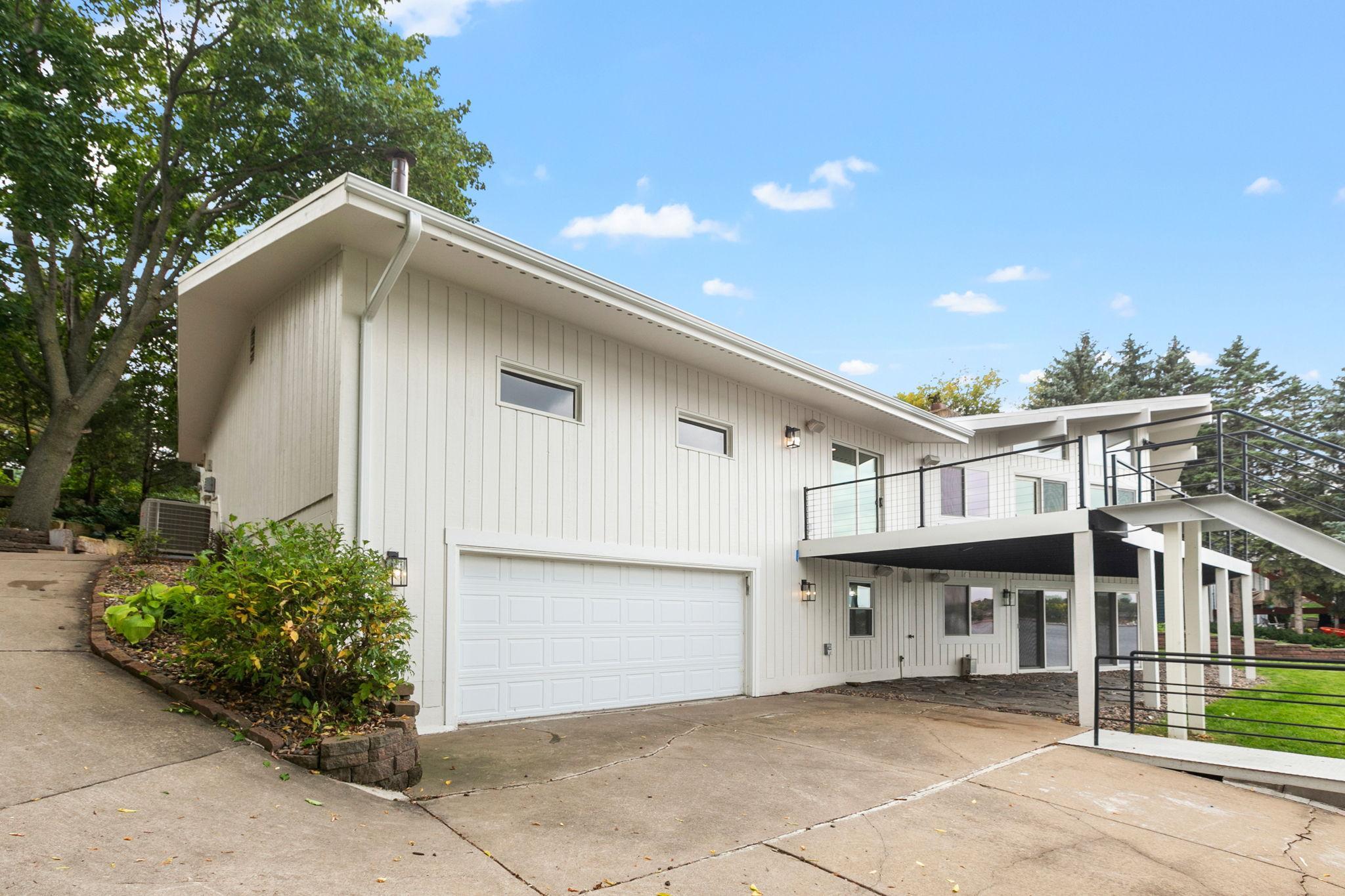 5650 Fairlawn Shores Trail SE