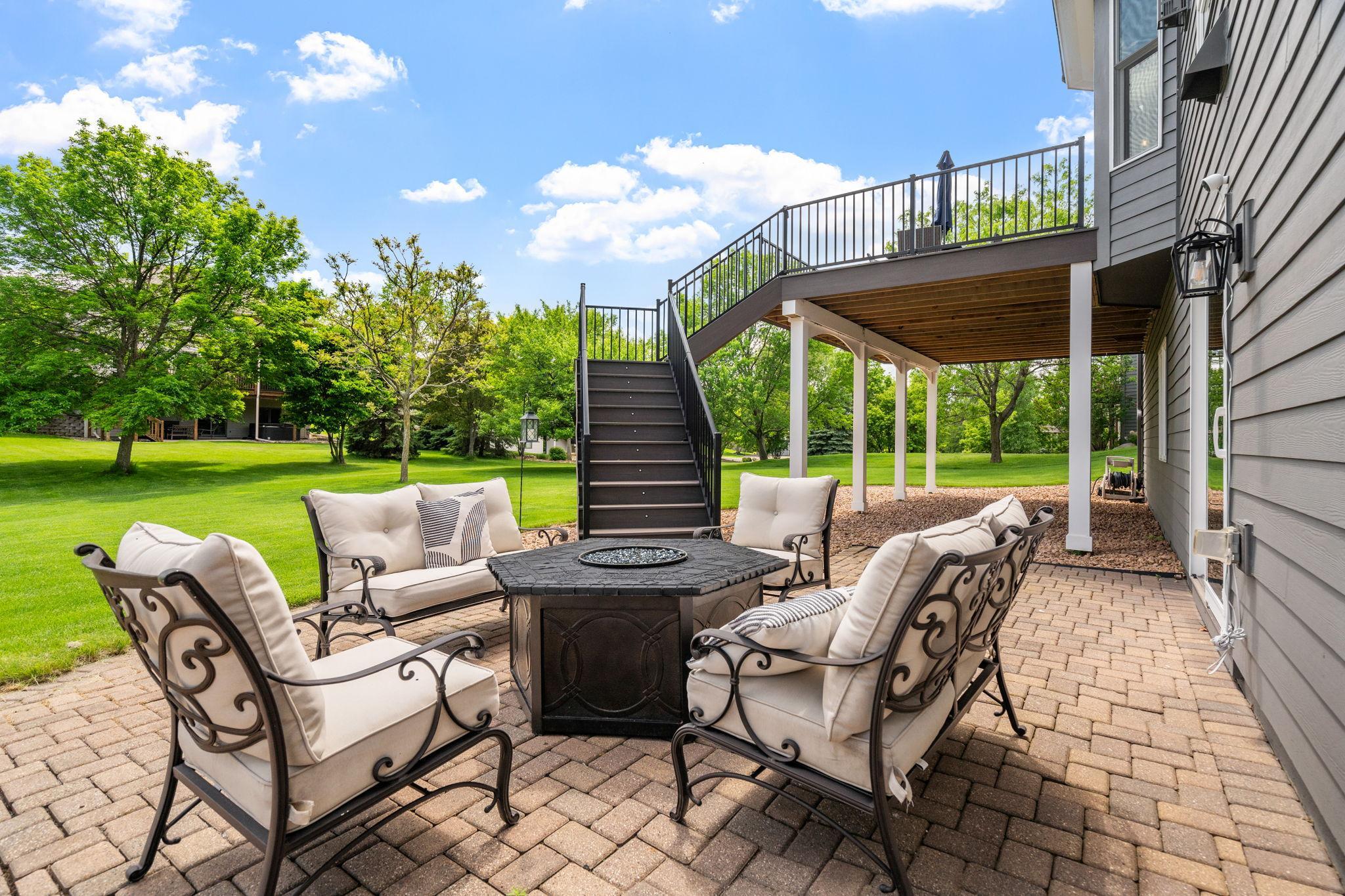 6820 Ruby Lane
