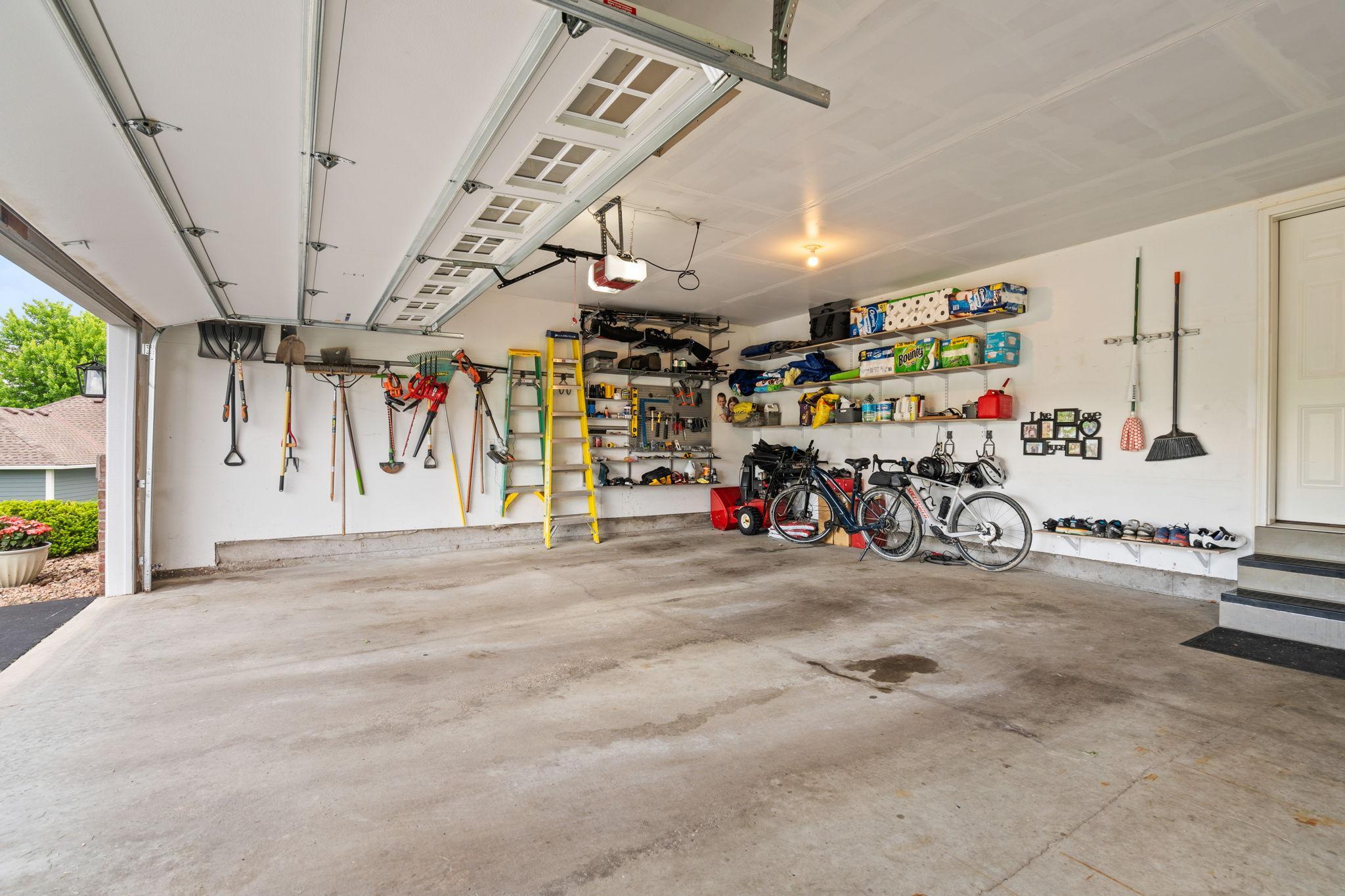 6820 Ruby Lane