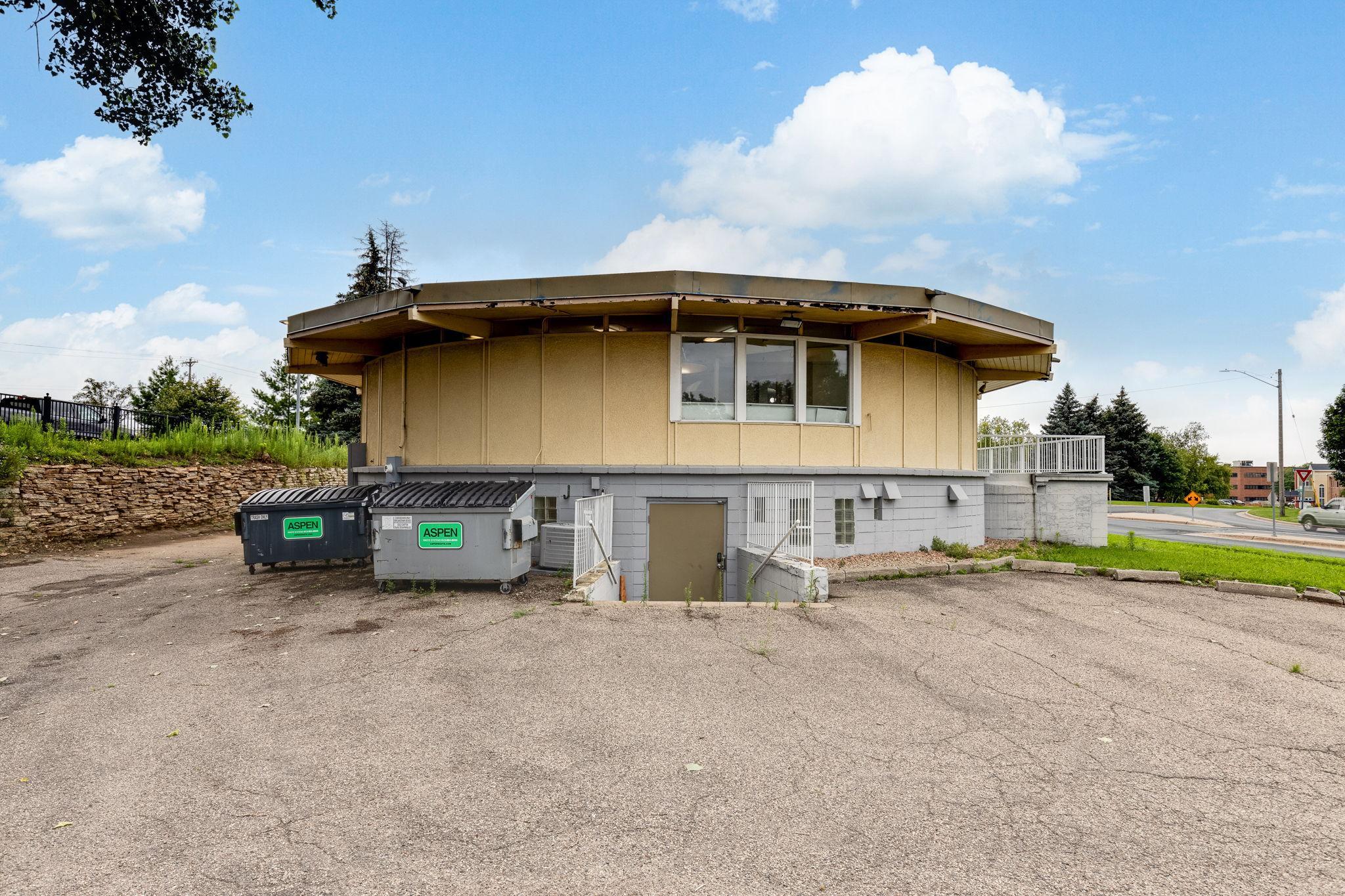 12443 River Ridge Boulevard