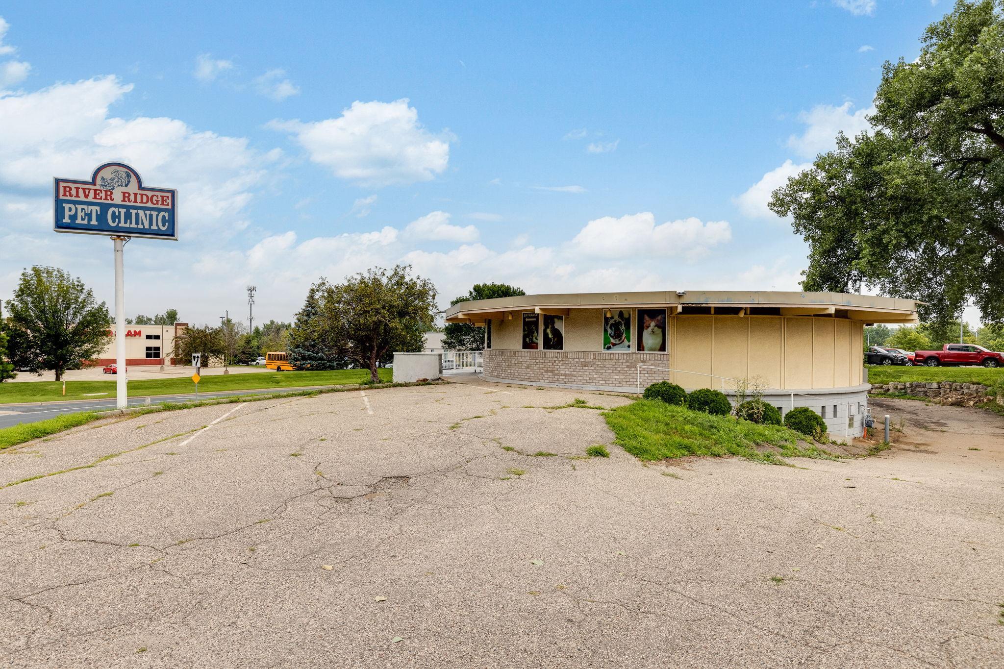 12443 River Ridge Boulevard