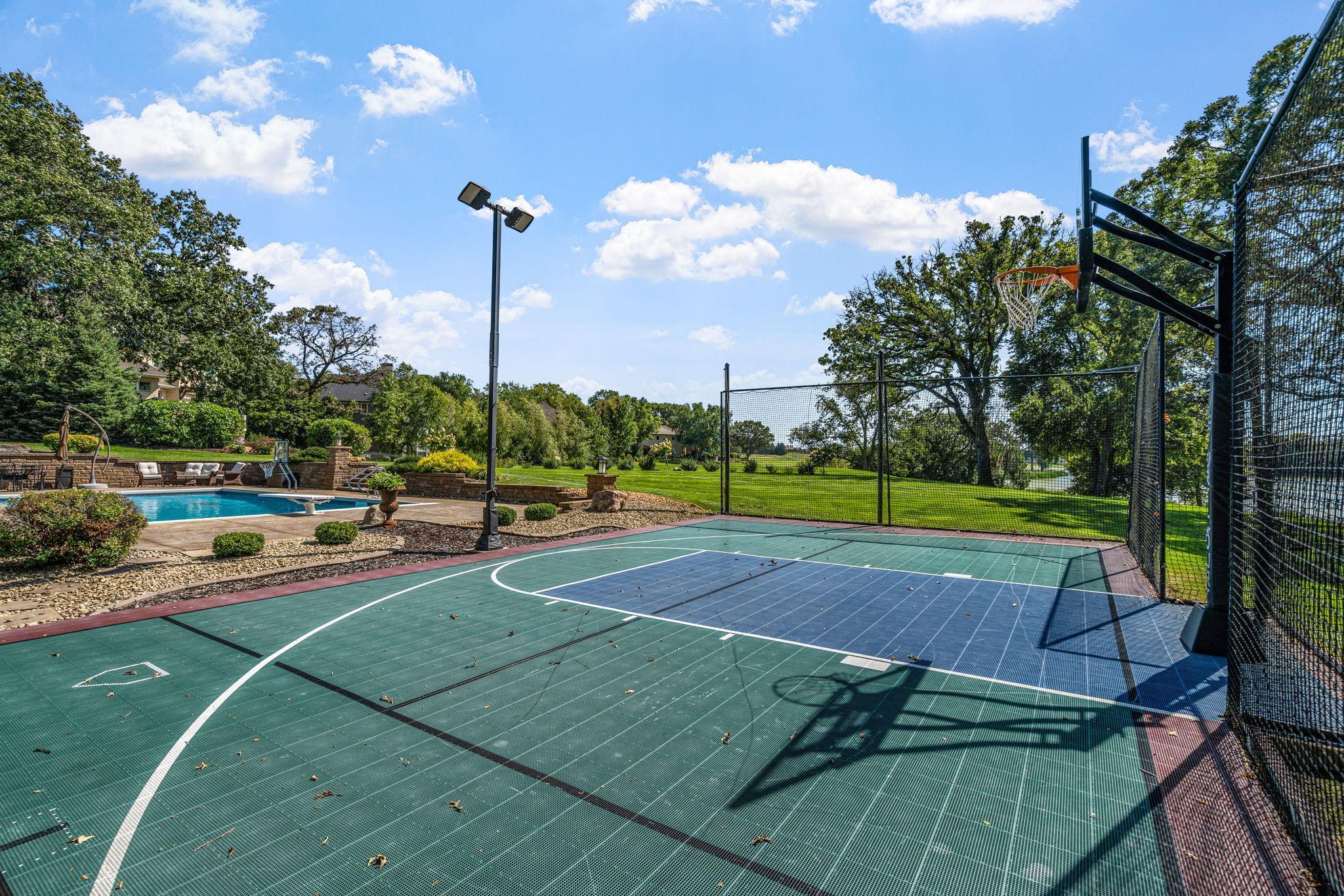 8855 Legends Club Drive