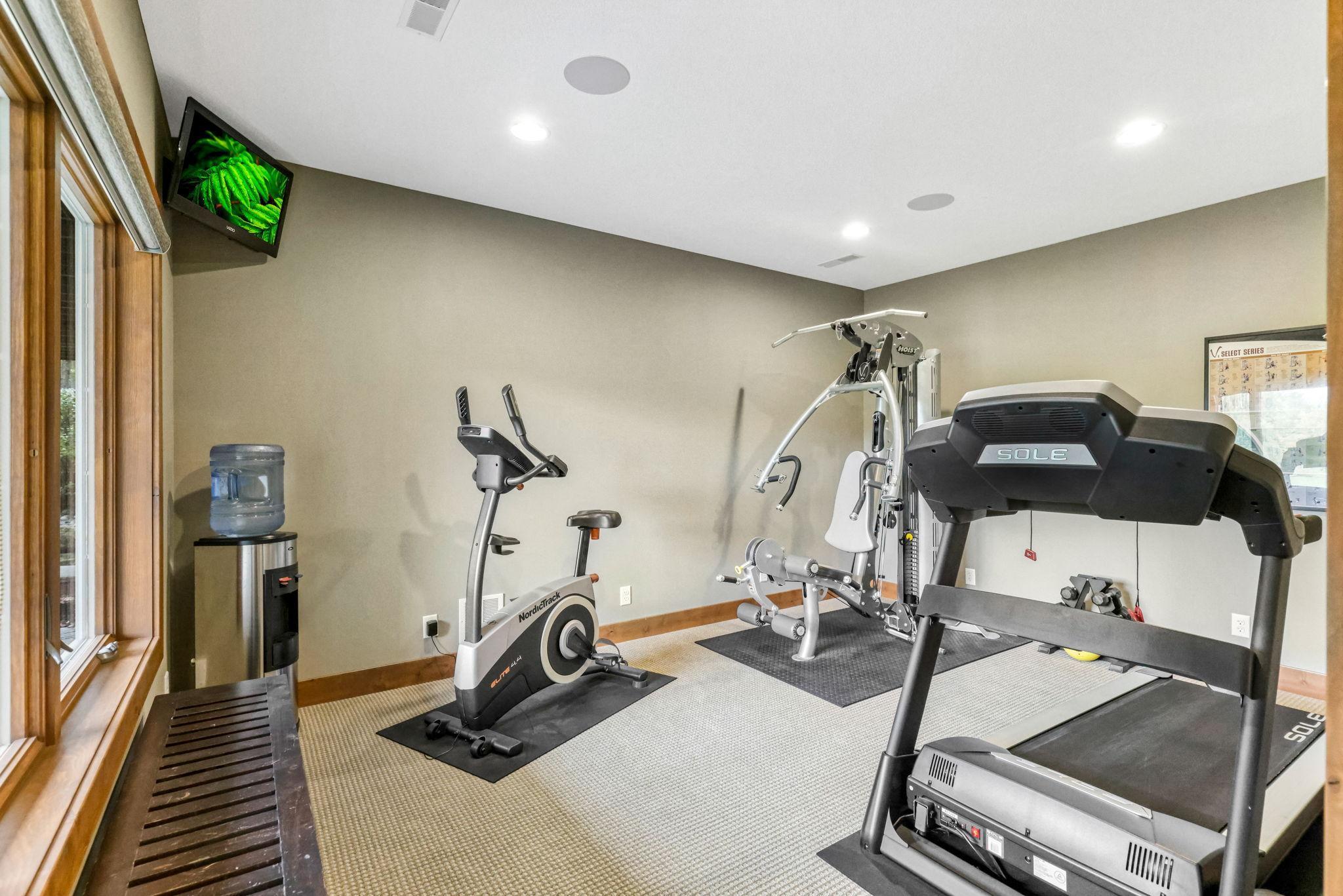 21451 Bitterbush Pass