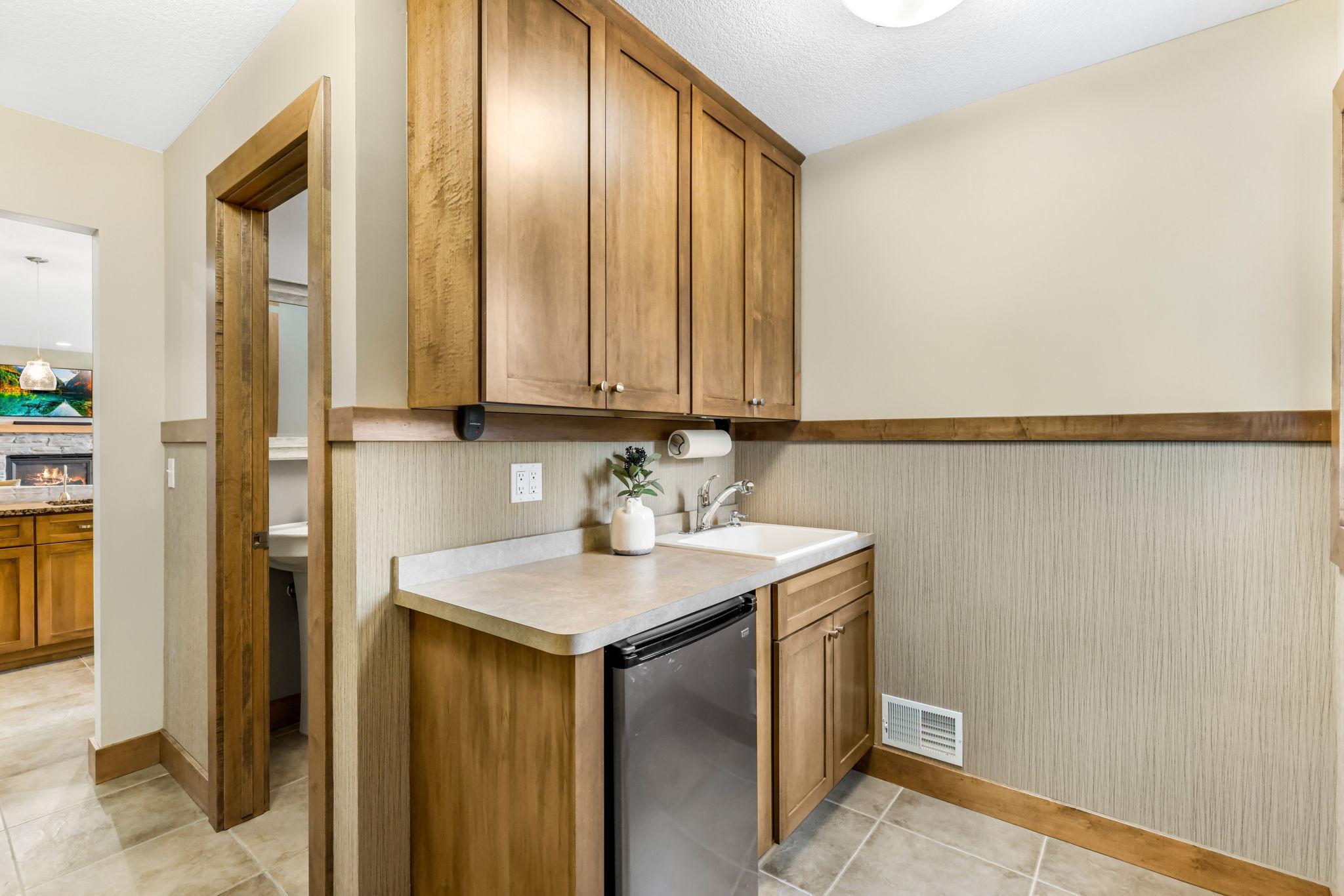 21451 Bitterbush Pass