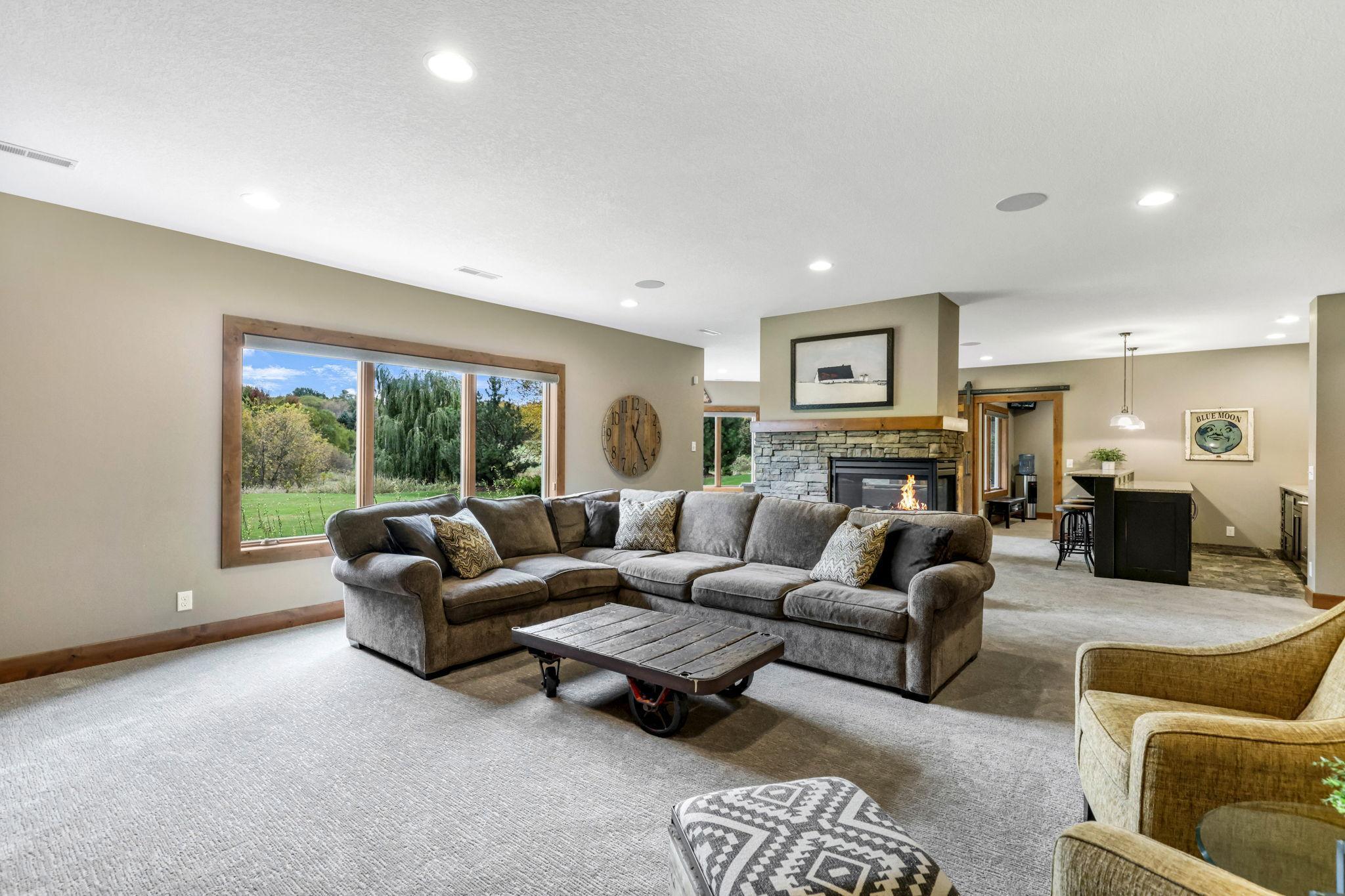 21451 Bitterbush Pass