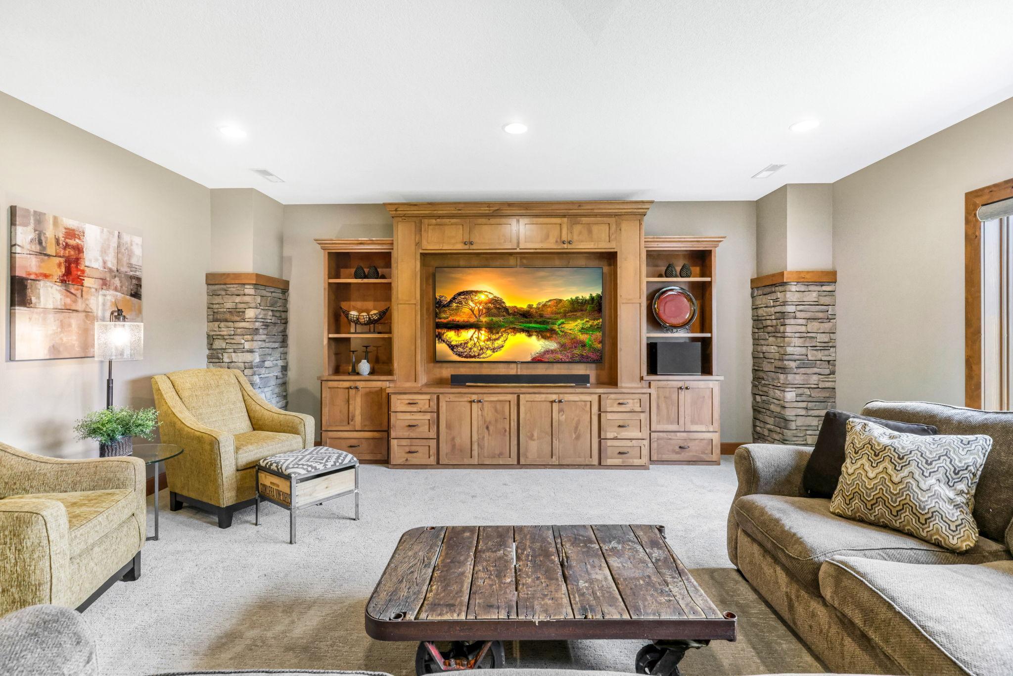 21451 Bitterbush Pass